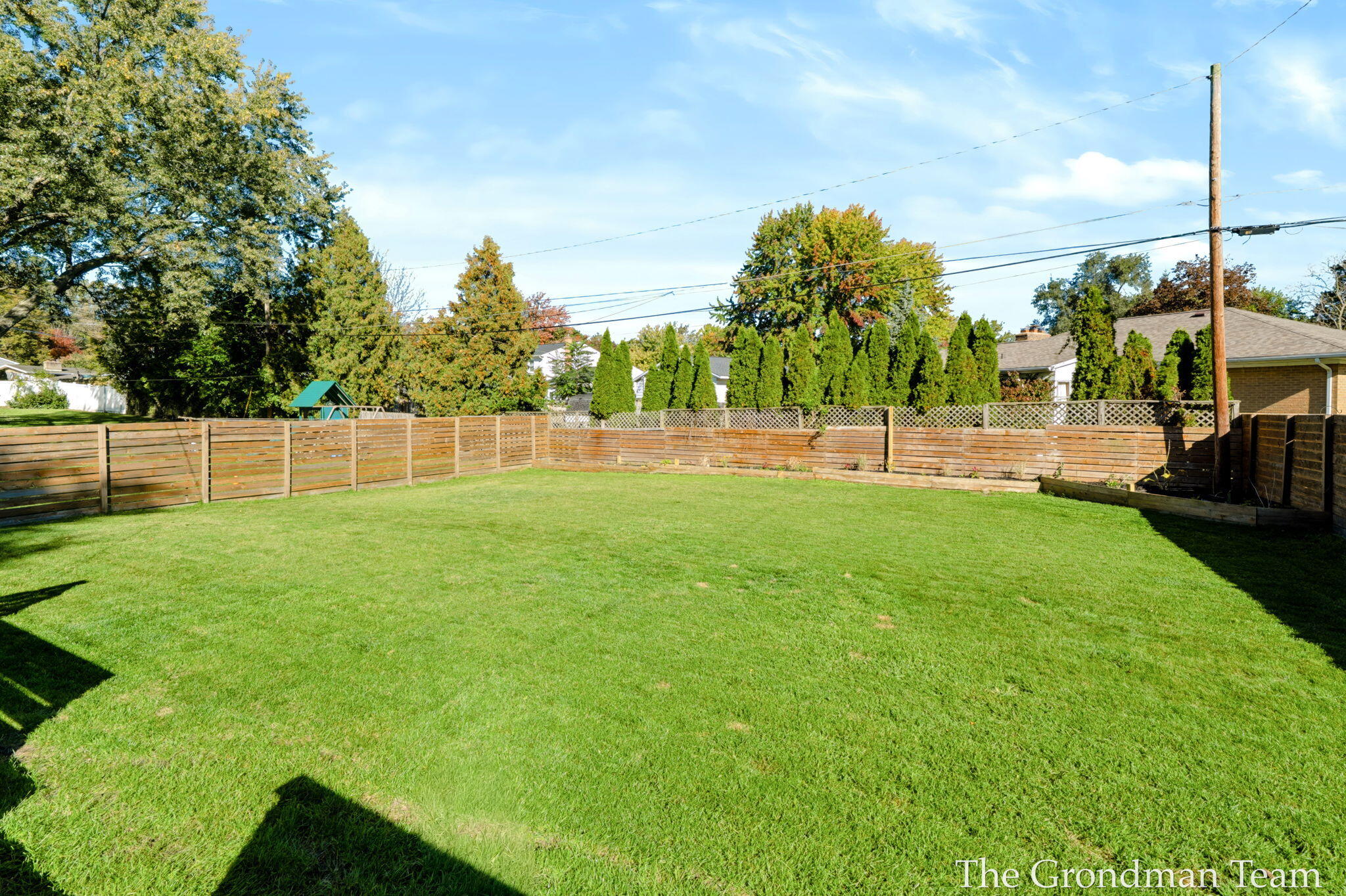 2141 Apple Avenue NW Grand Rapids MI 49504