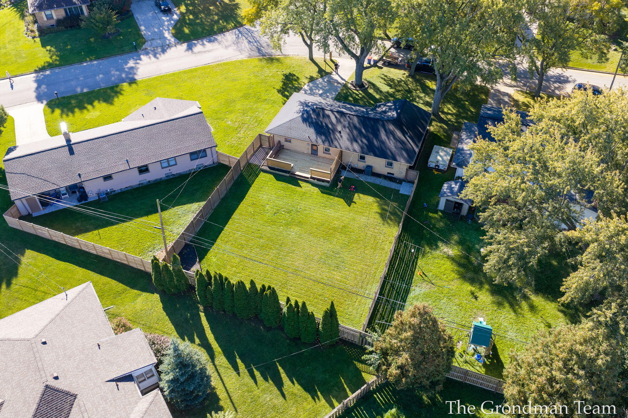 2141 Apple Avenue NW Grand Rapids MI 49504