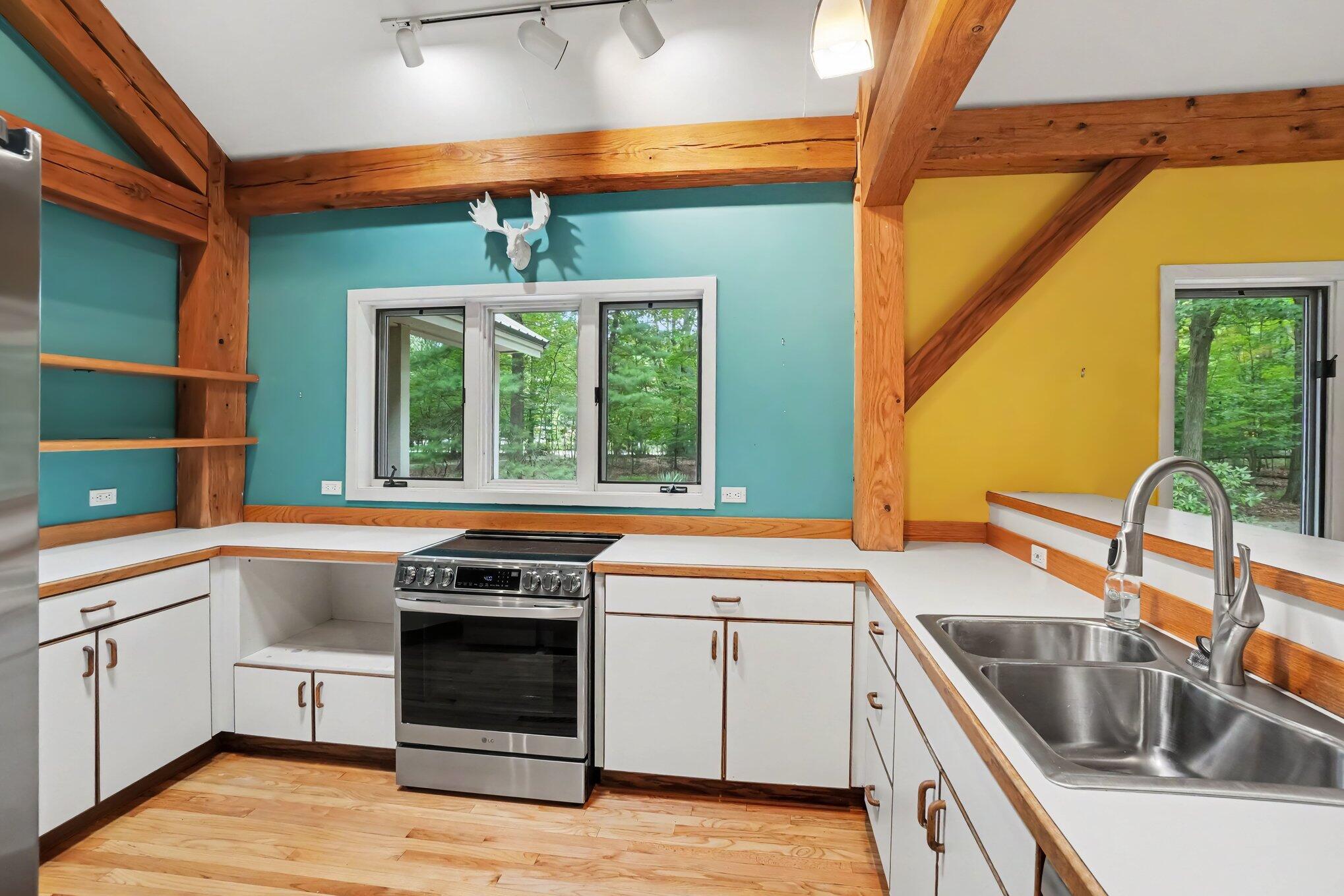 1439 W Sternberg Road Norton Shores MI 49441