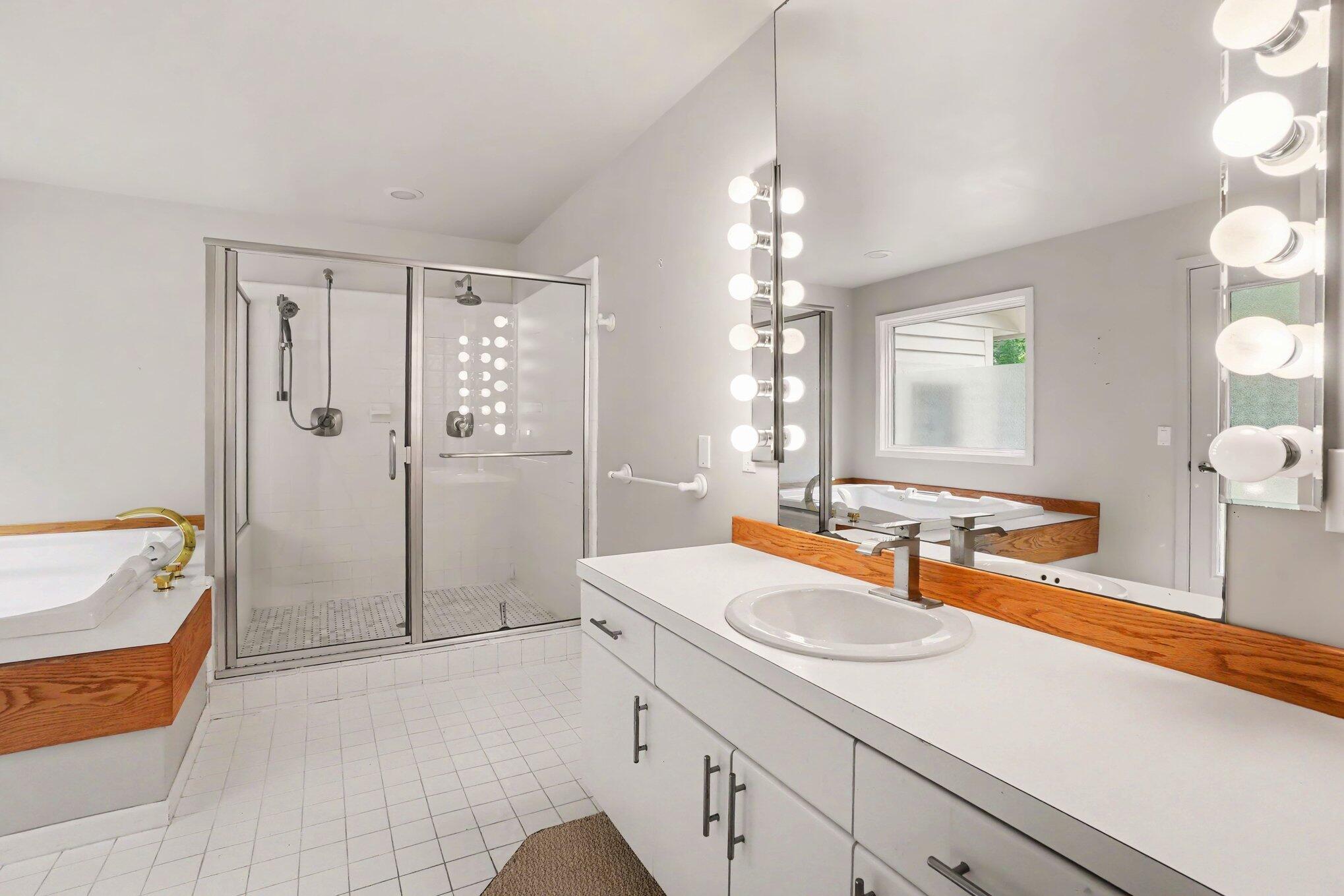 1439 W Sternberg Road Norton Shores MI 49441