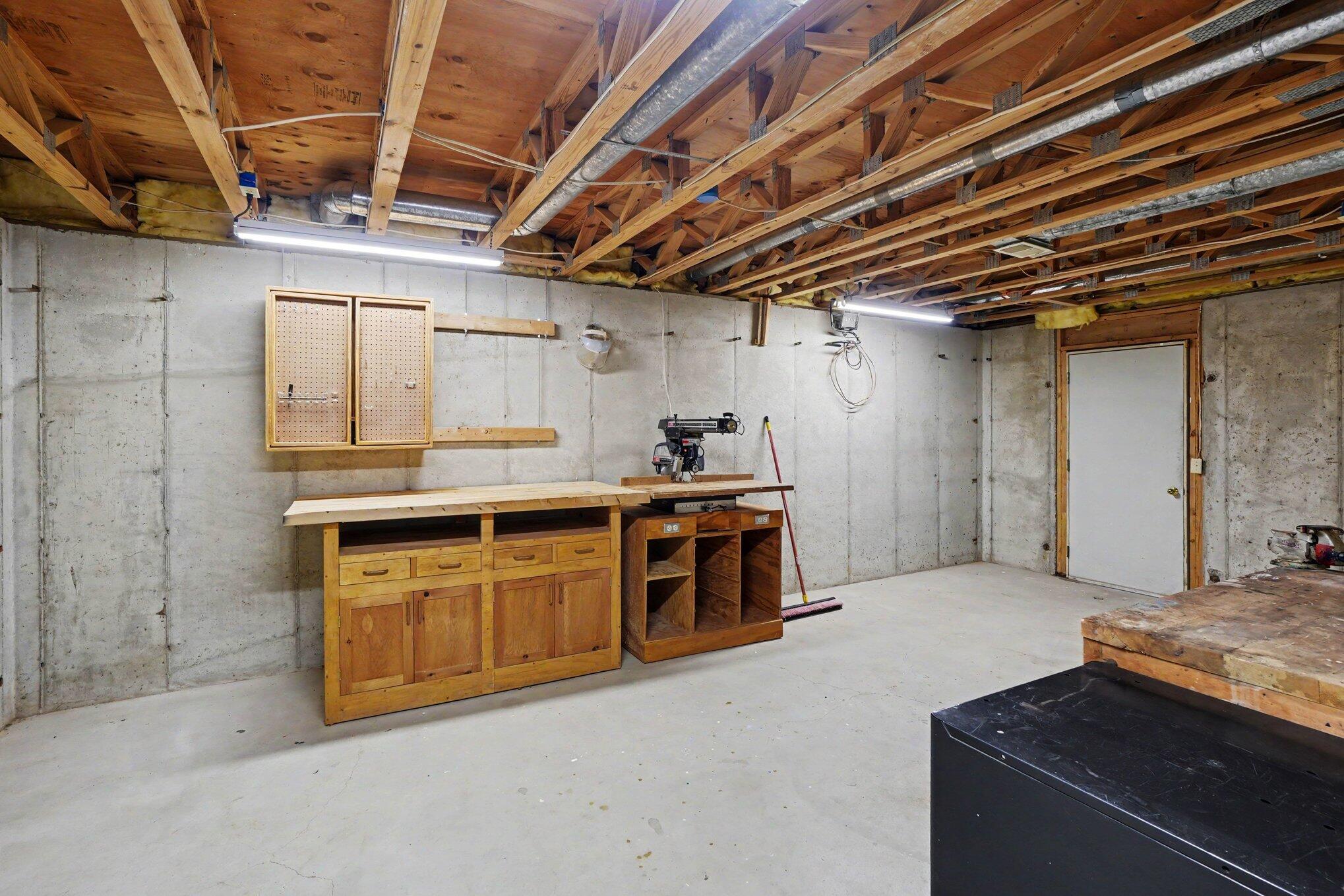 1439 W Sternberg Road Norton Shores MI 49441