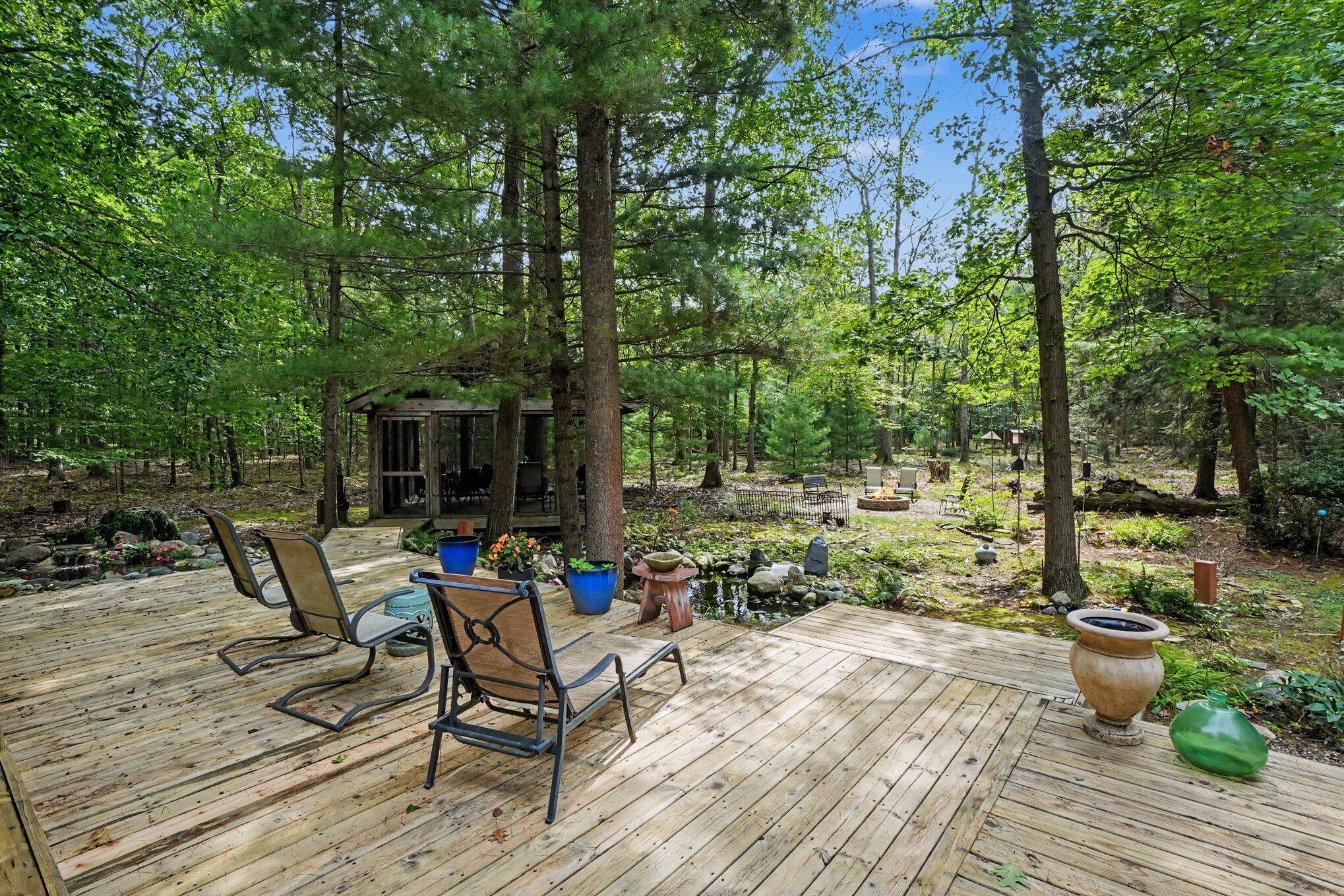 1439 W Sternberg Road Norton Shores MI 49441