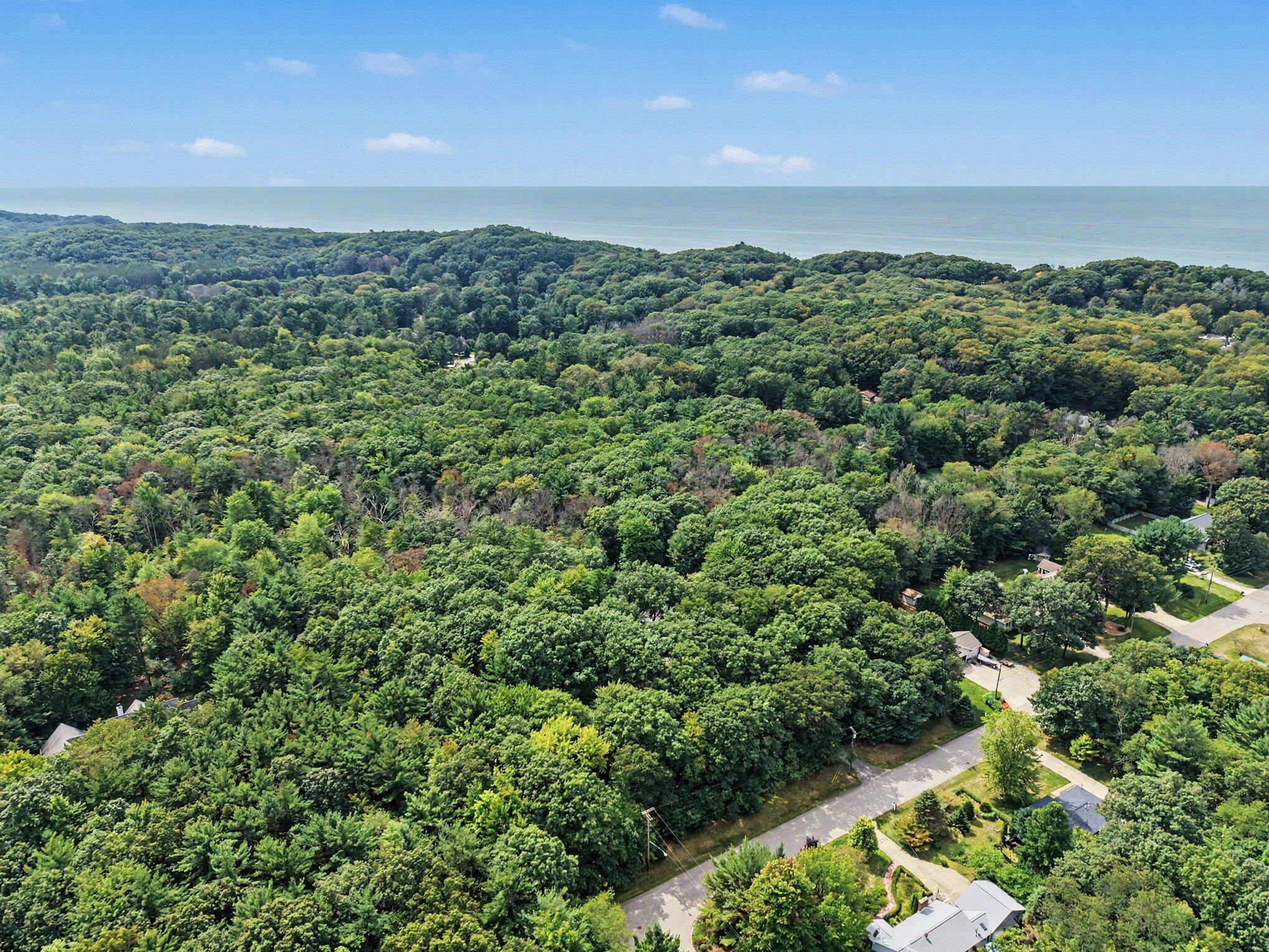 1439 W Sternberg Road Norton Shores MI 49441