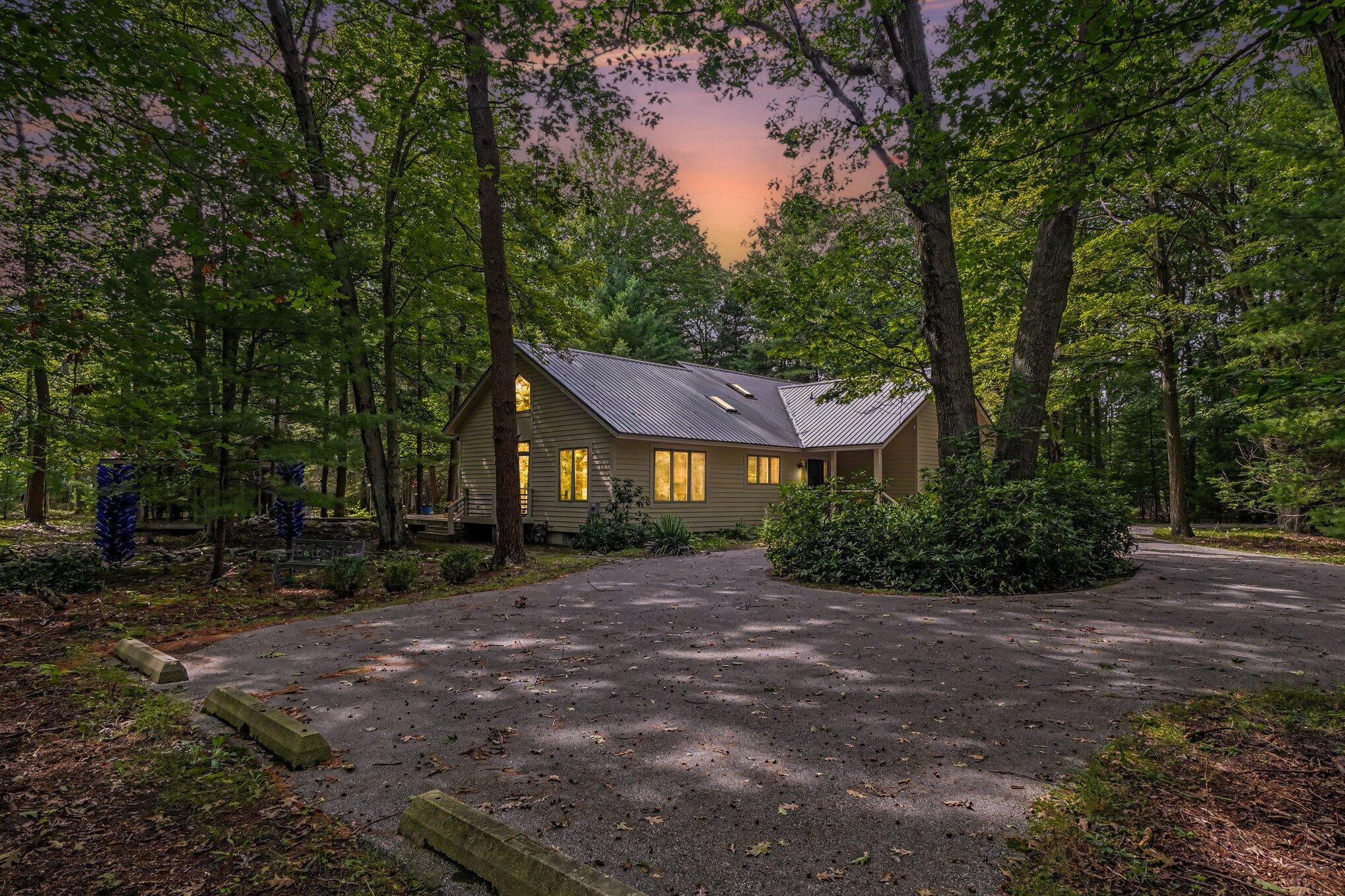 1439 W Sternberg Road Norton Shores MI 49441