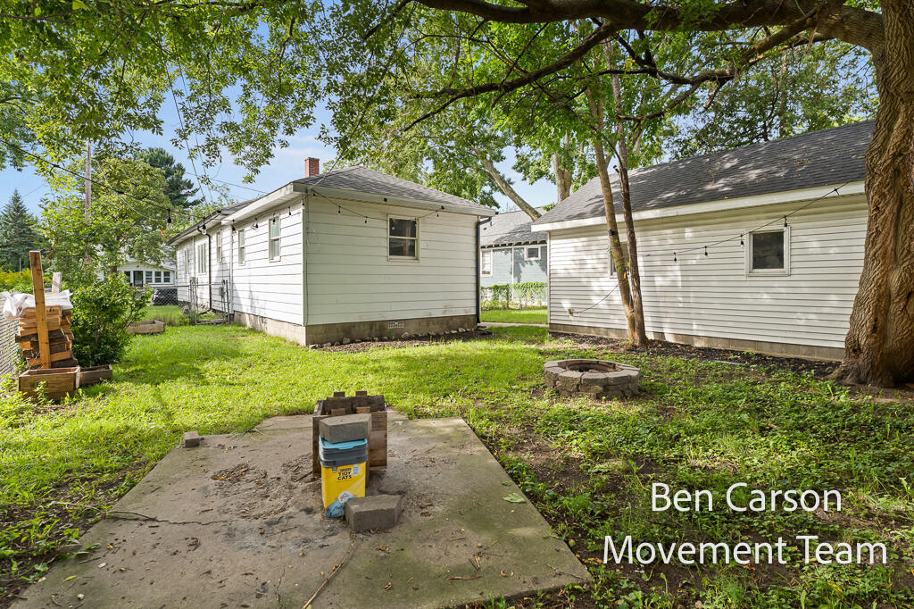 1152 E Dale Avenue Muskegon MI 49441