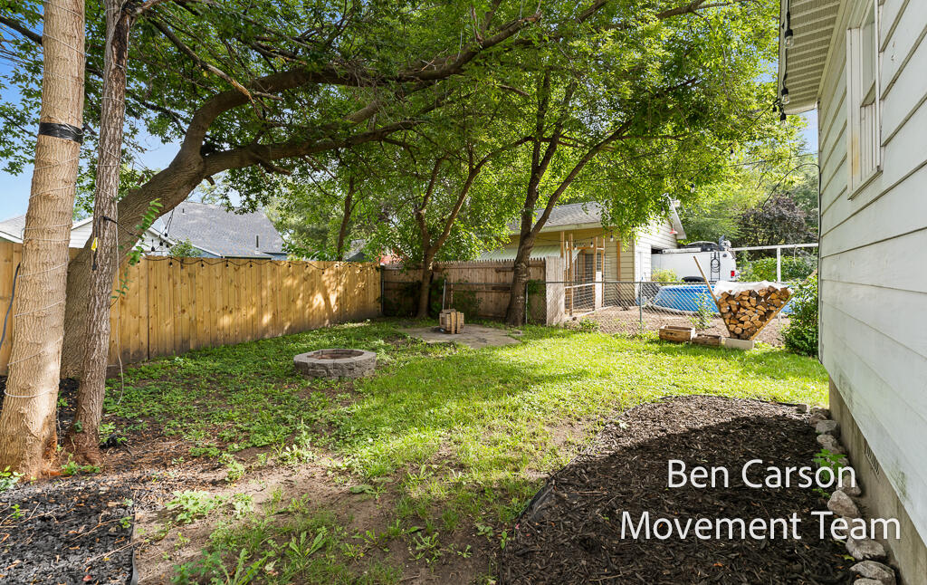 1152 E Dale Avenue Muskegon MI 49441