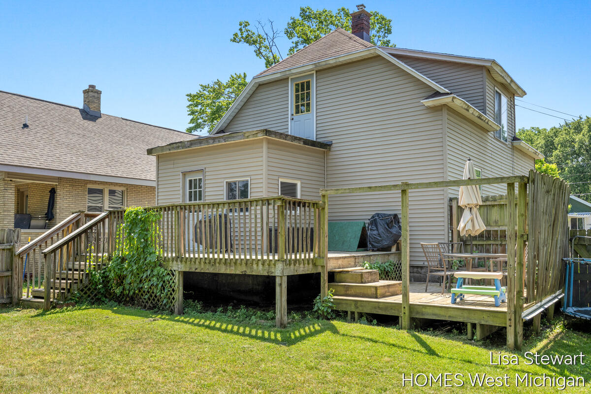 1131 Crescent Street NE Grand Rapids MI 49503