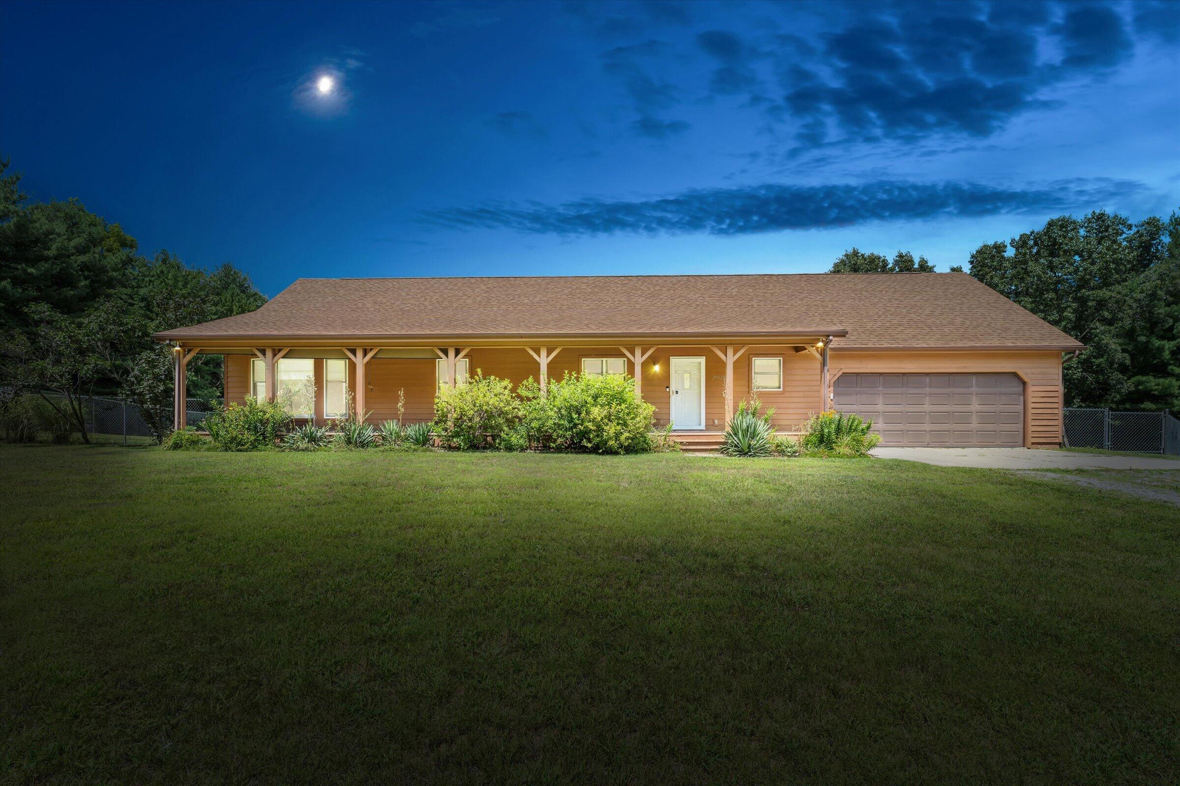 25028 Jefferson Center Street Cassopolis MI 49031