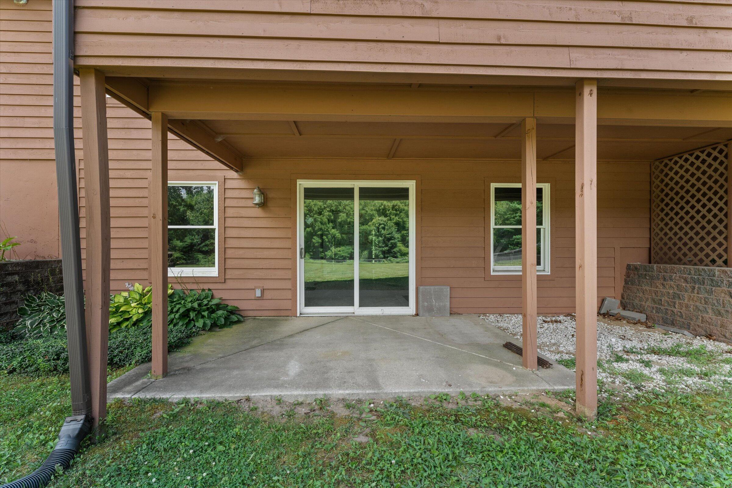 25028 Jefferson Center Street Cassopolis MI 49031