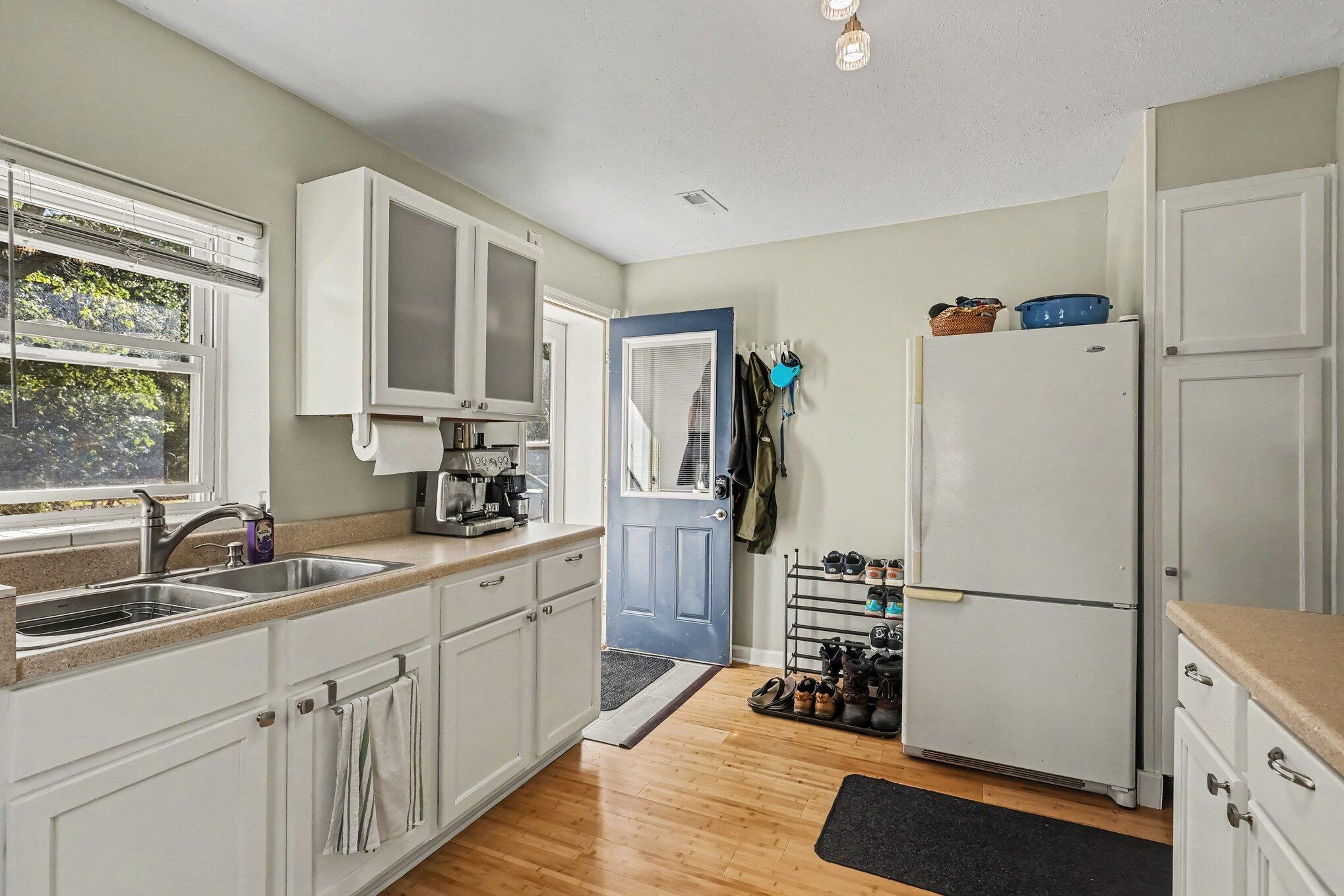 1451 Canterbury Avenue Norton Shores MI 49444