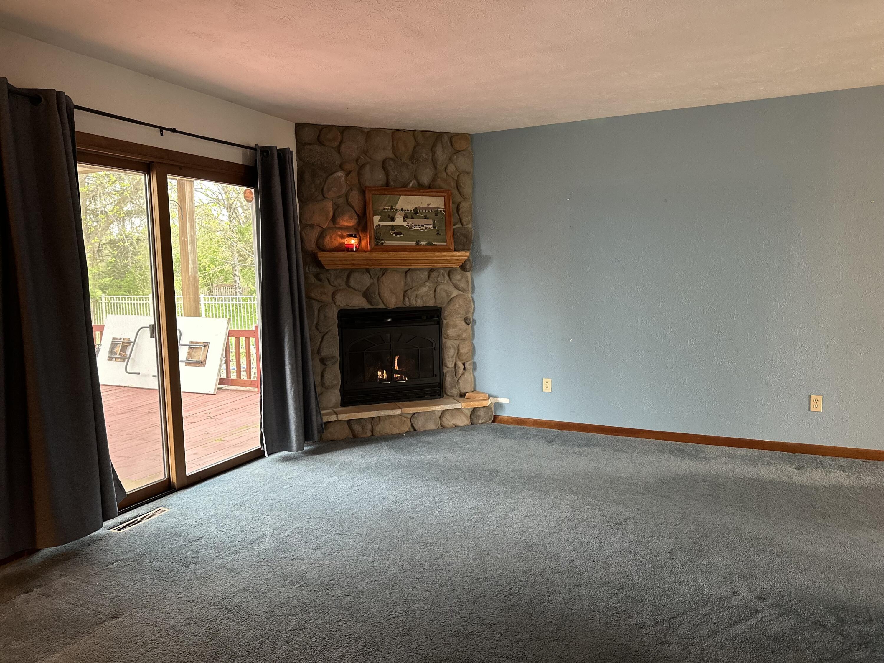 20350 Old 205 Edwardsburg MI 49112