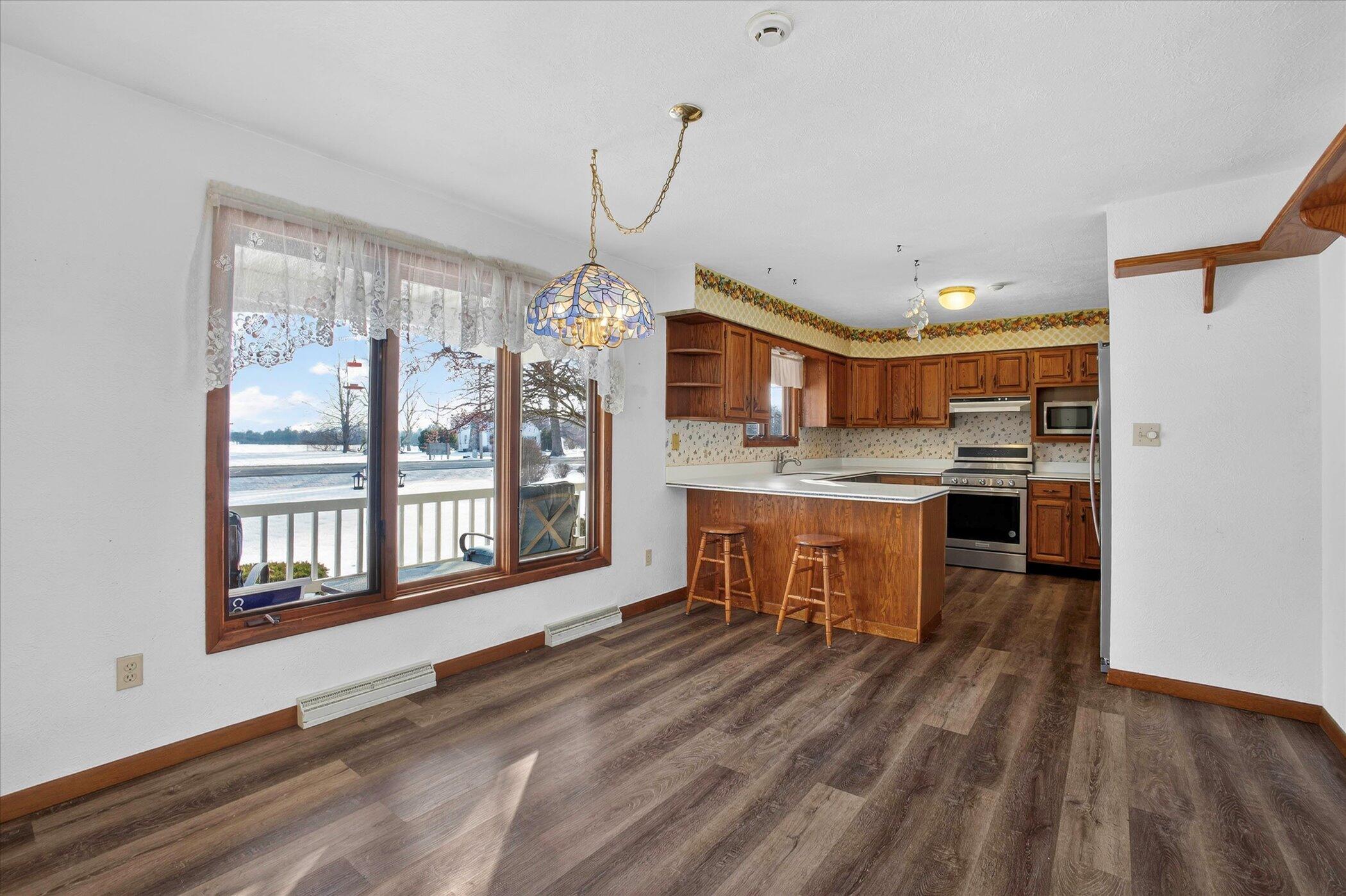 20350 Old 205 Edwardsburg MI 49112