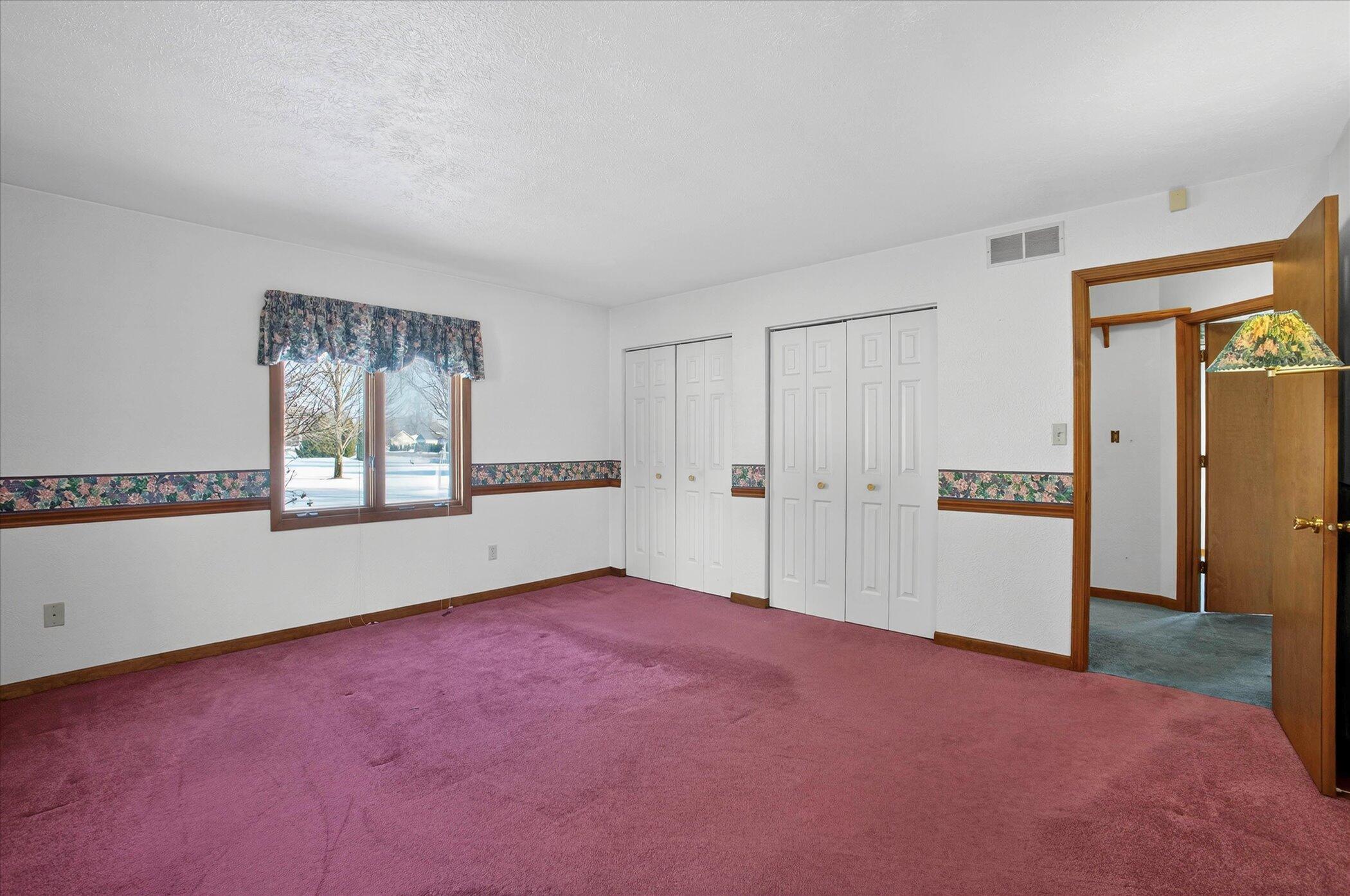 20350 Old 205 Edwardsburg MI 49112
