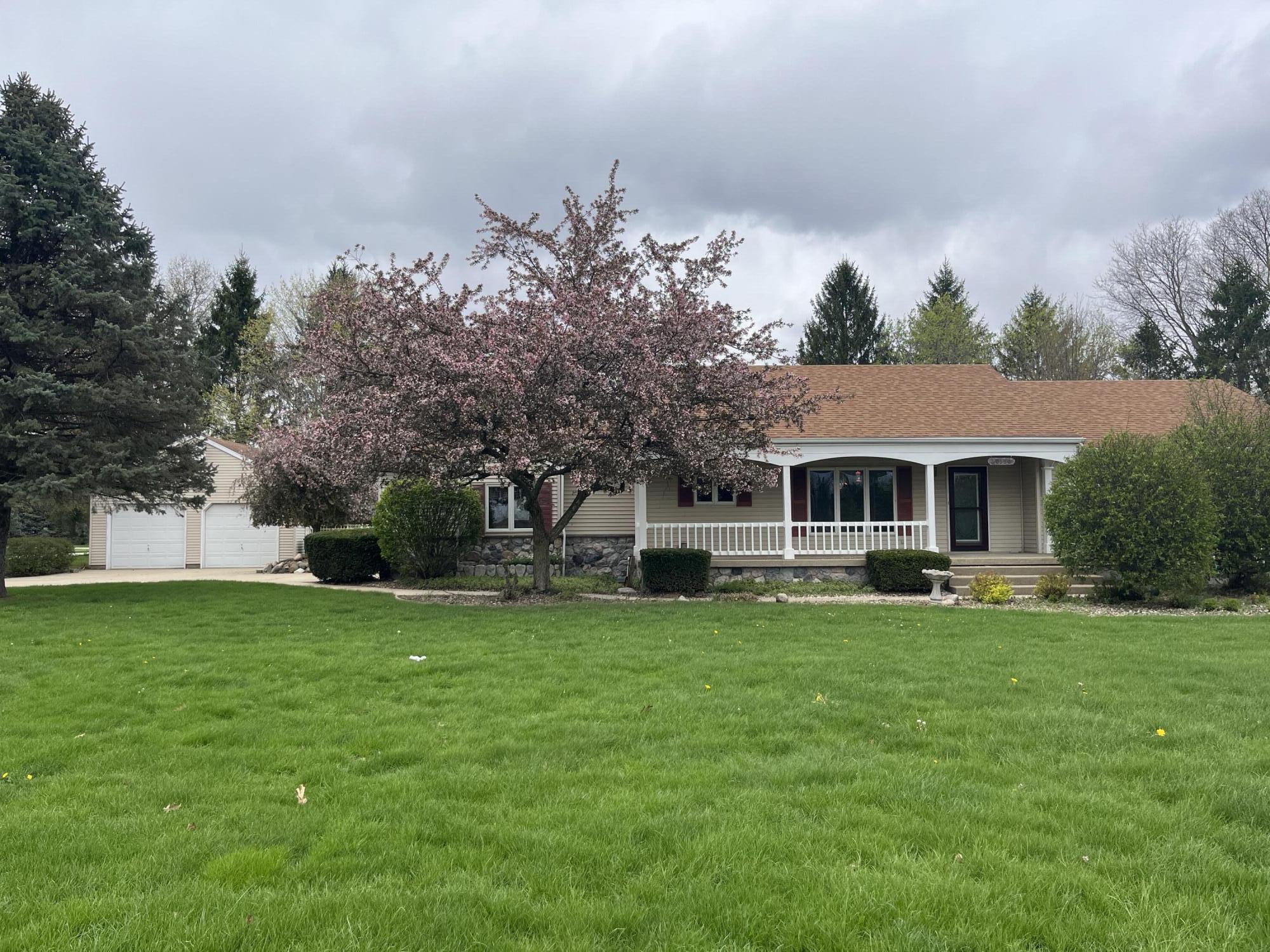 20350 Old 205 Edwardsburg MI 49112