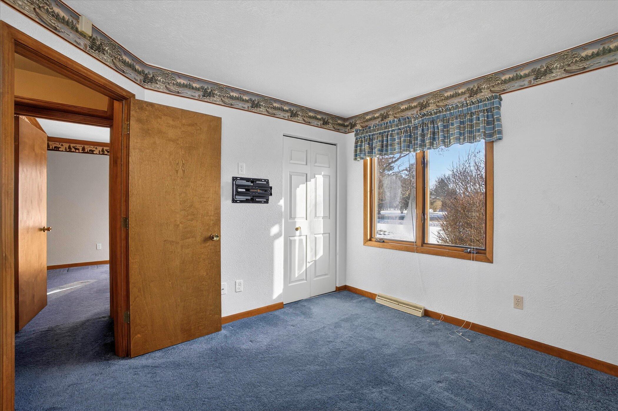 20350 Old 205 Edwardsburg MI 49112