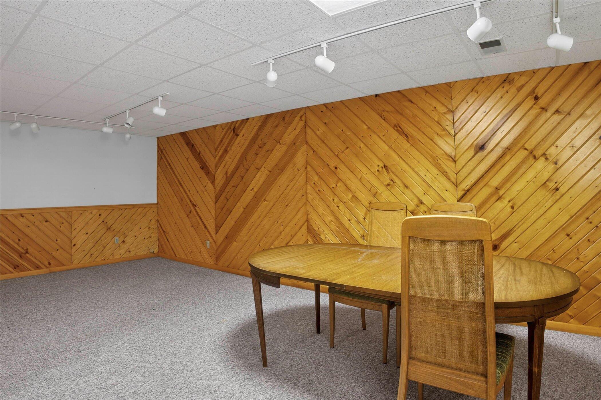 20350 Old 205 Edwardsburg MI 49112