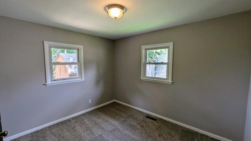 2211 Roseland Avenue Kalamazoo MI 49001