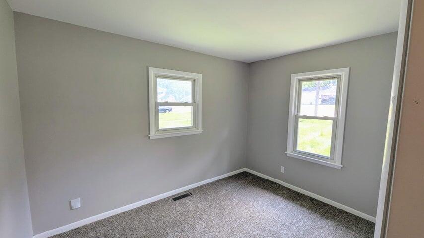 2211 Roseland Avenue Kalamazoo MI 49001