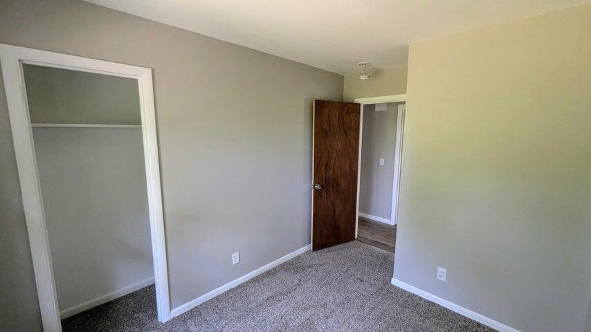 2211 Roseland Avenue Kalamazoo MI 49001