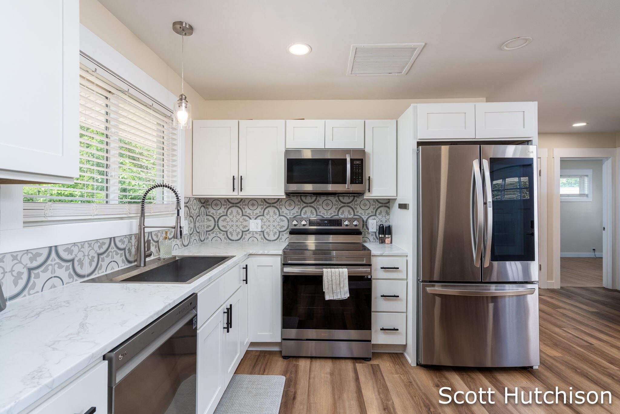 4171 Miramar Avenue NE Grand Rapids MI 49525