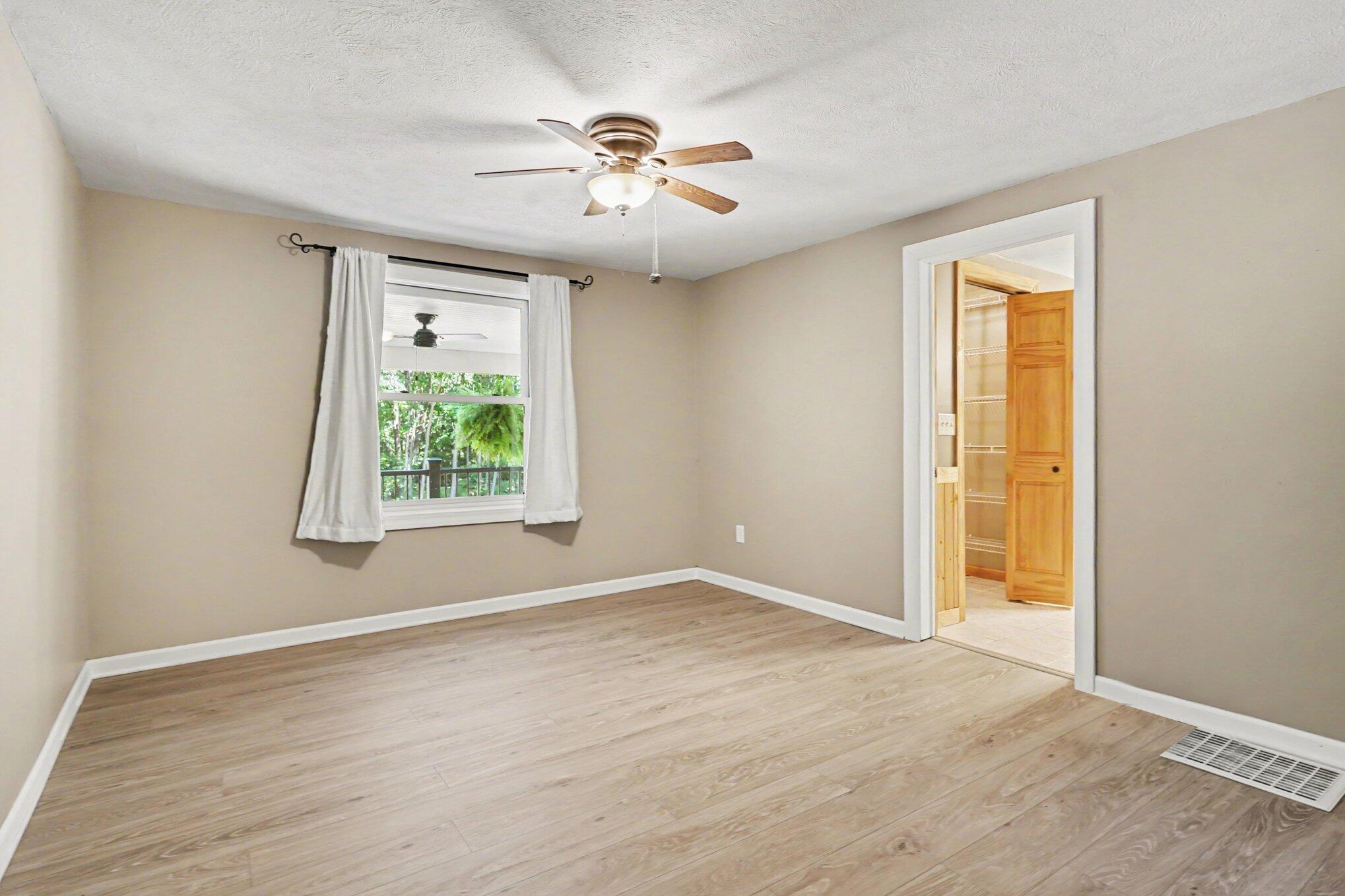 1538 W 32nd Street Holland MI 49423