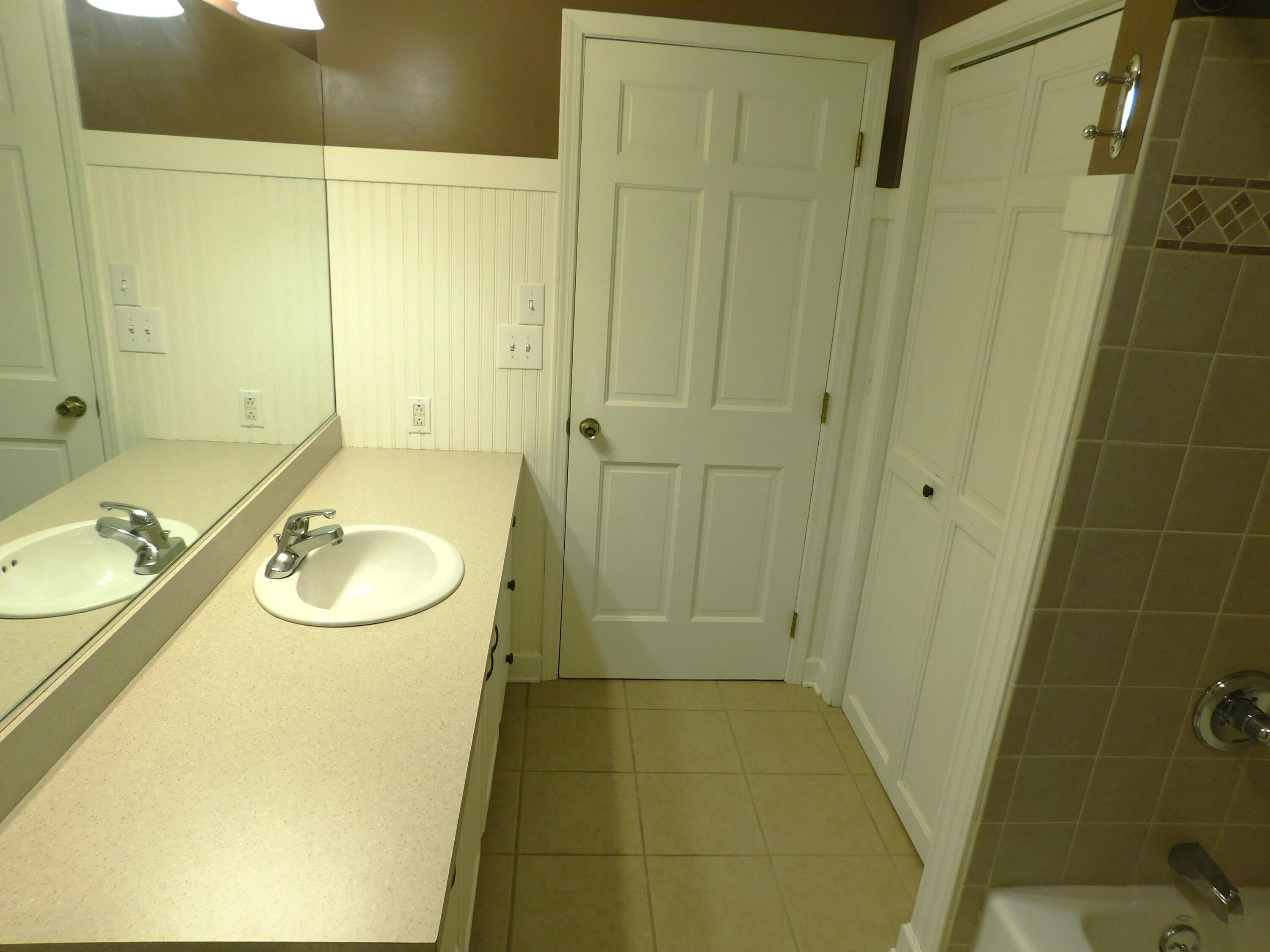 1538 W 32nd Street Holland MI 49423