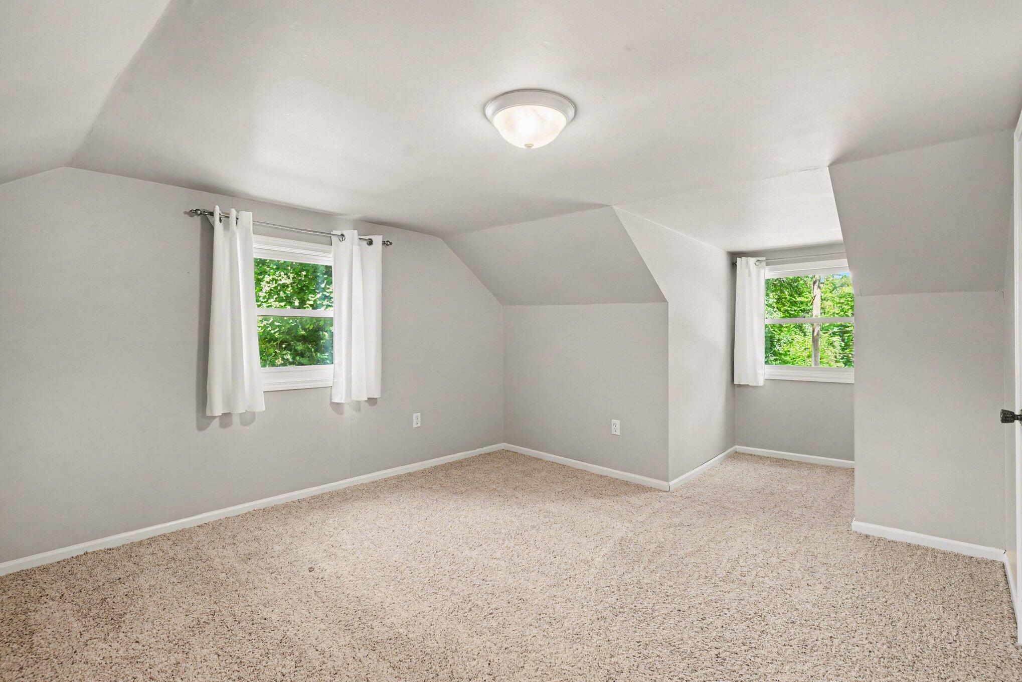 1538 W 32nd Street Holland MI 49423