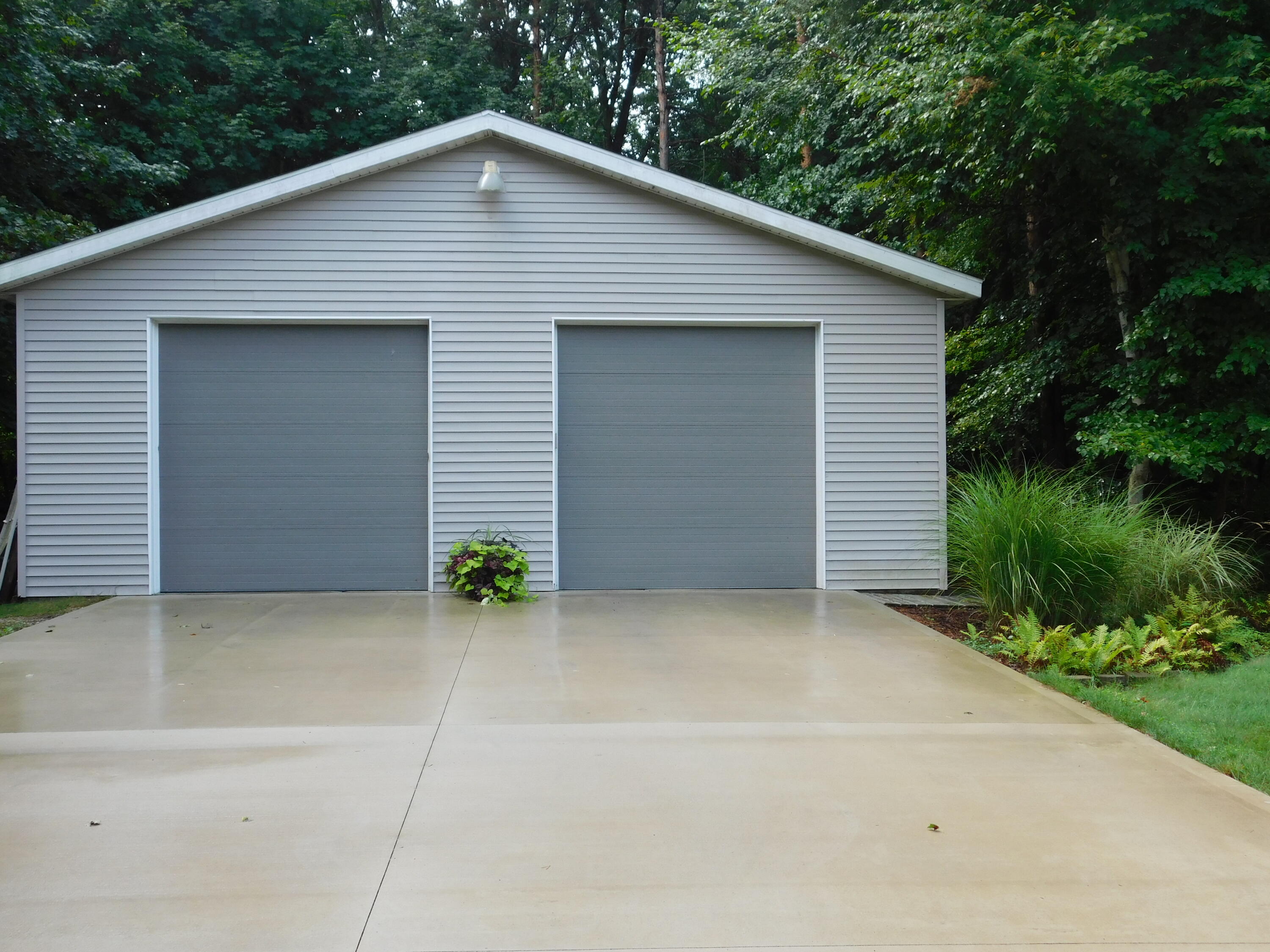 1538 W 32nd Street Holland MI 49423