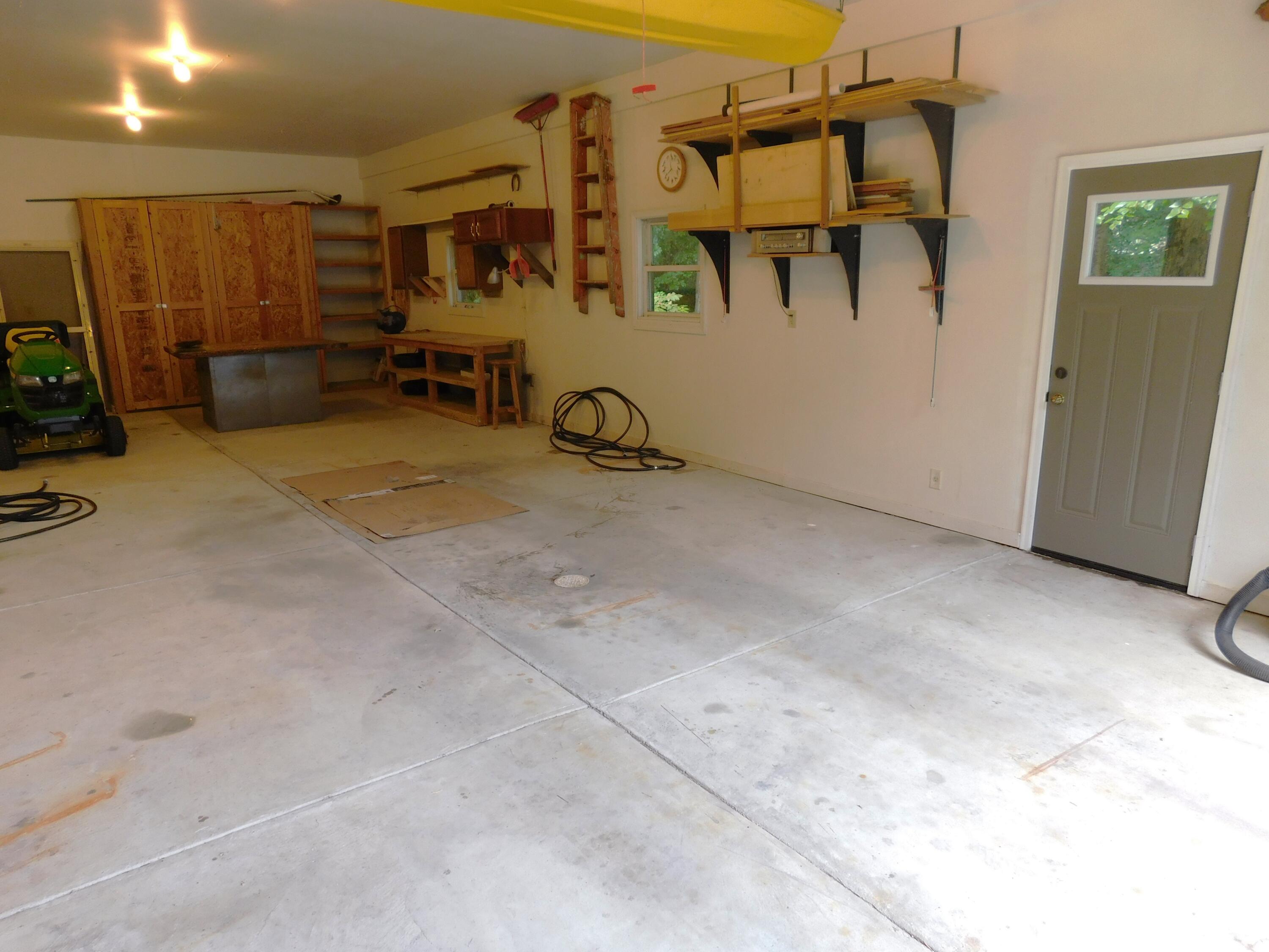1538 W 32nd Street Holland MI 49423