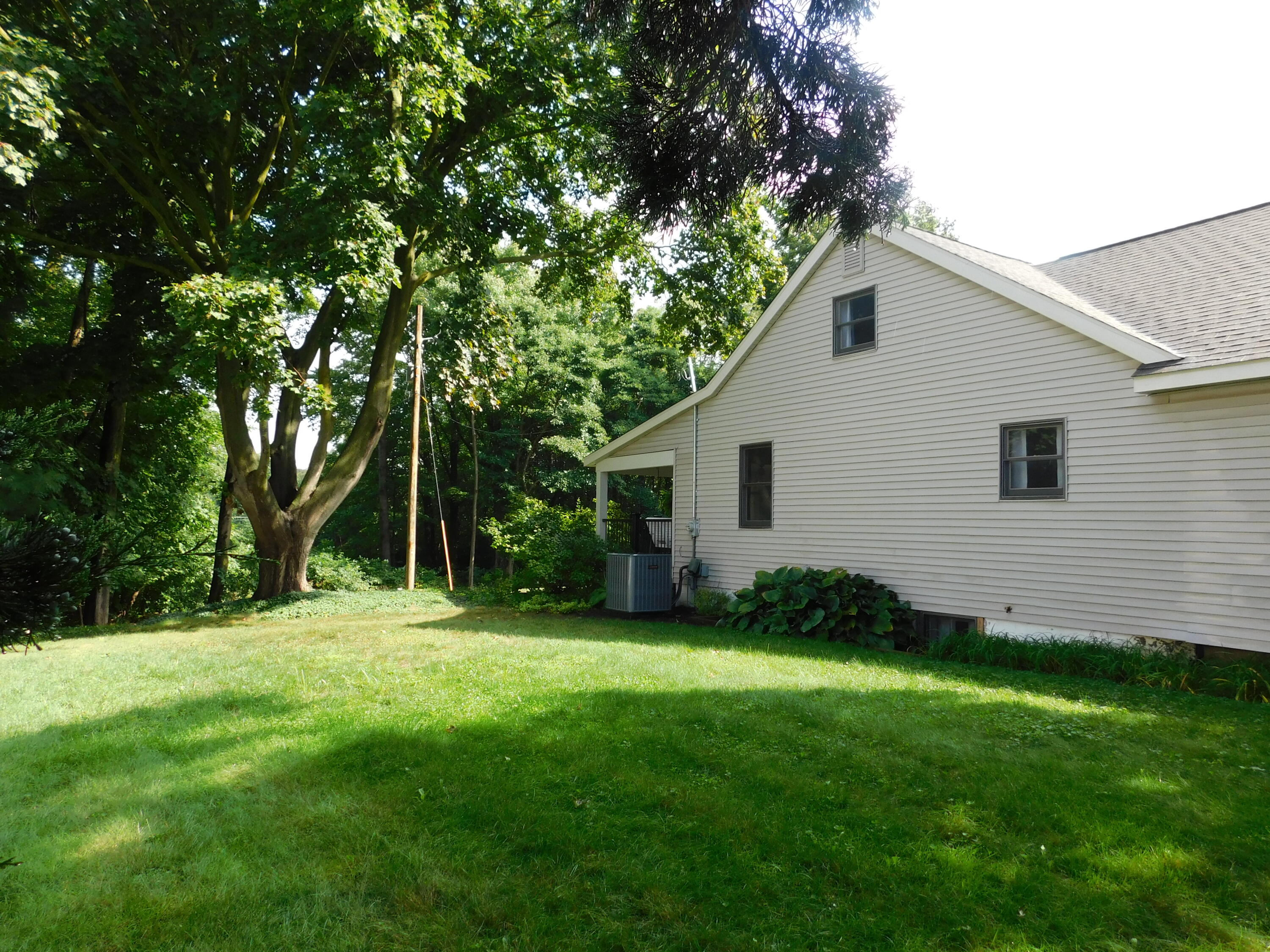1538 W 32nd Street Holland MI 49423