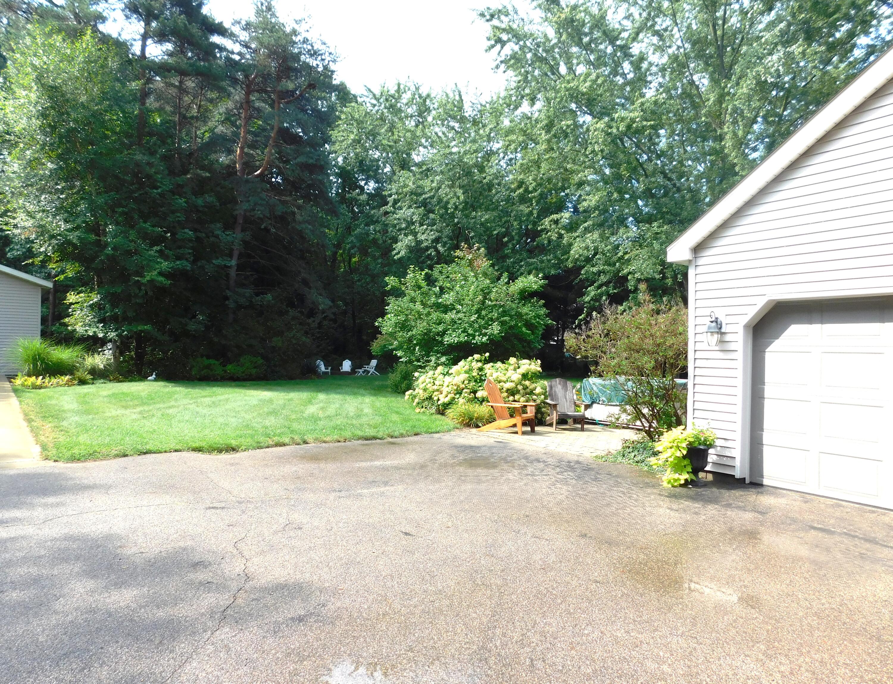 1538 W 32nd Street Holland MI 49423