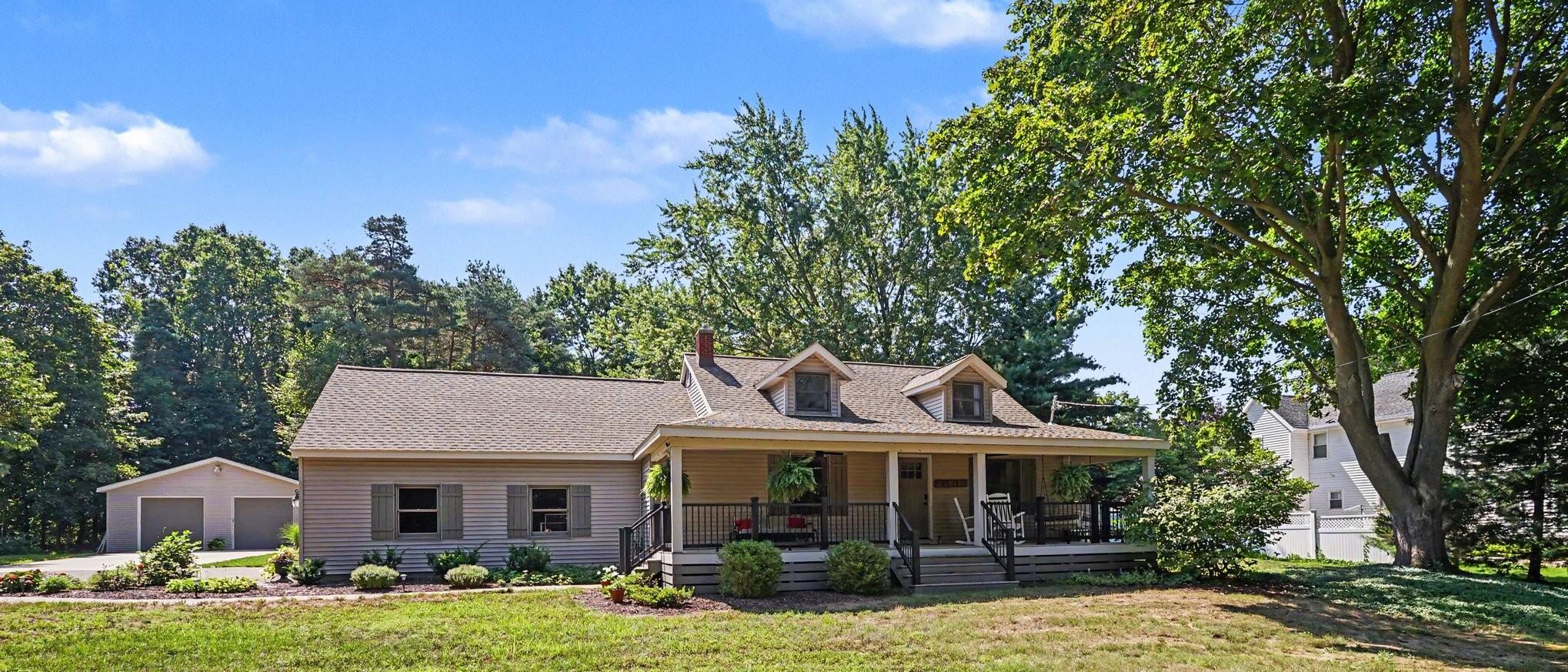 1538 W 32nd Street Holland MI 49423