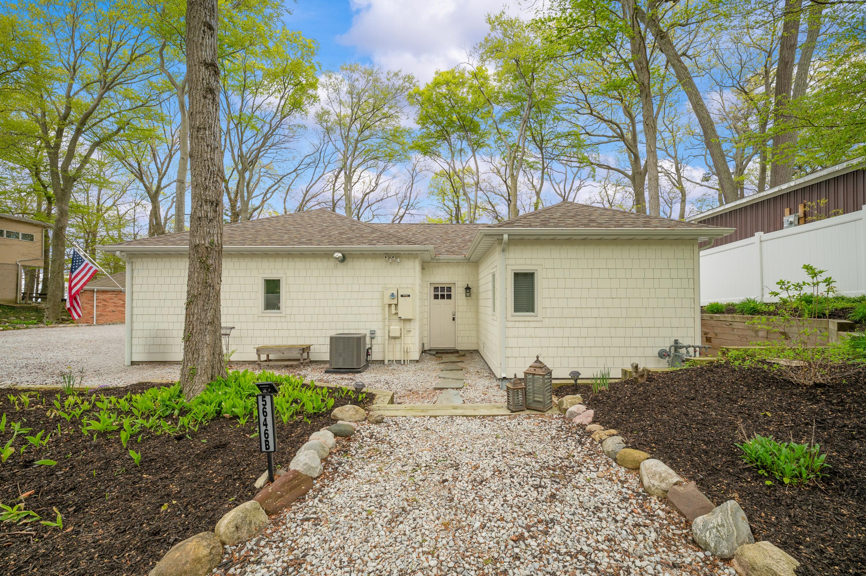 5646 M 63 N Coloma MI 49038
