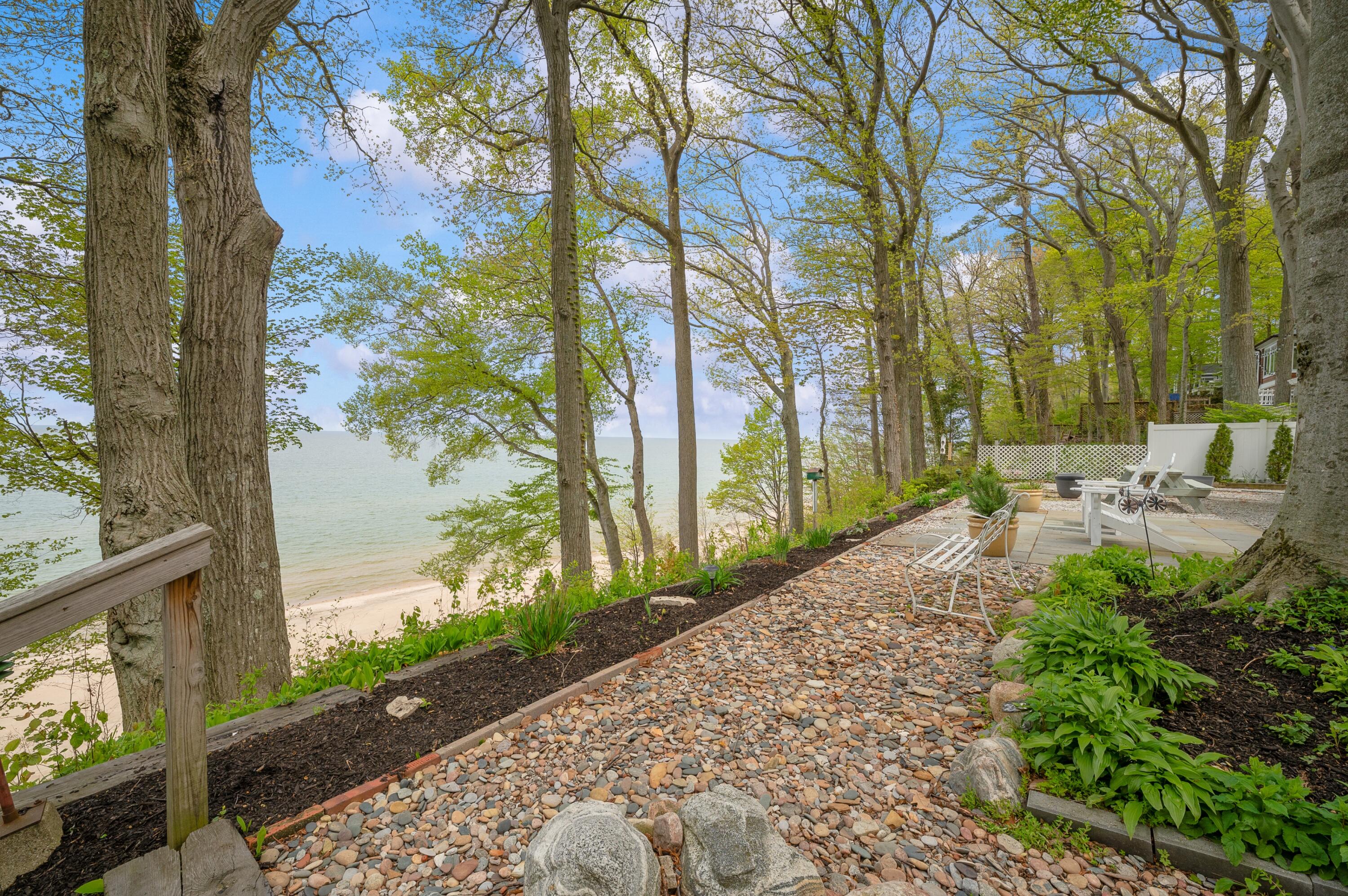 5646 M 63 N Coloma MI 49038