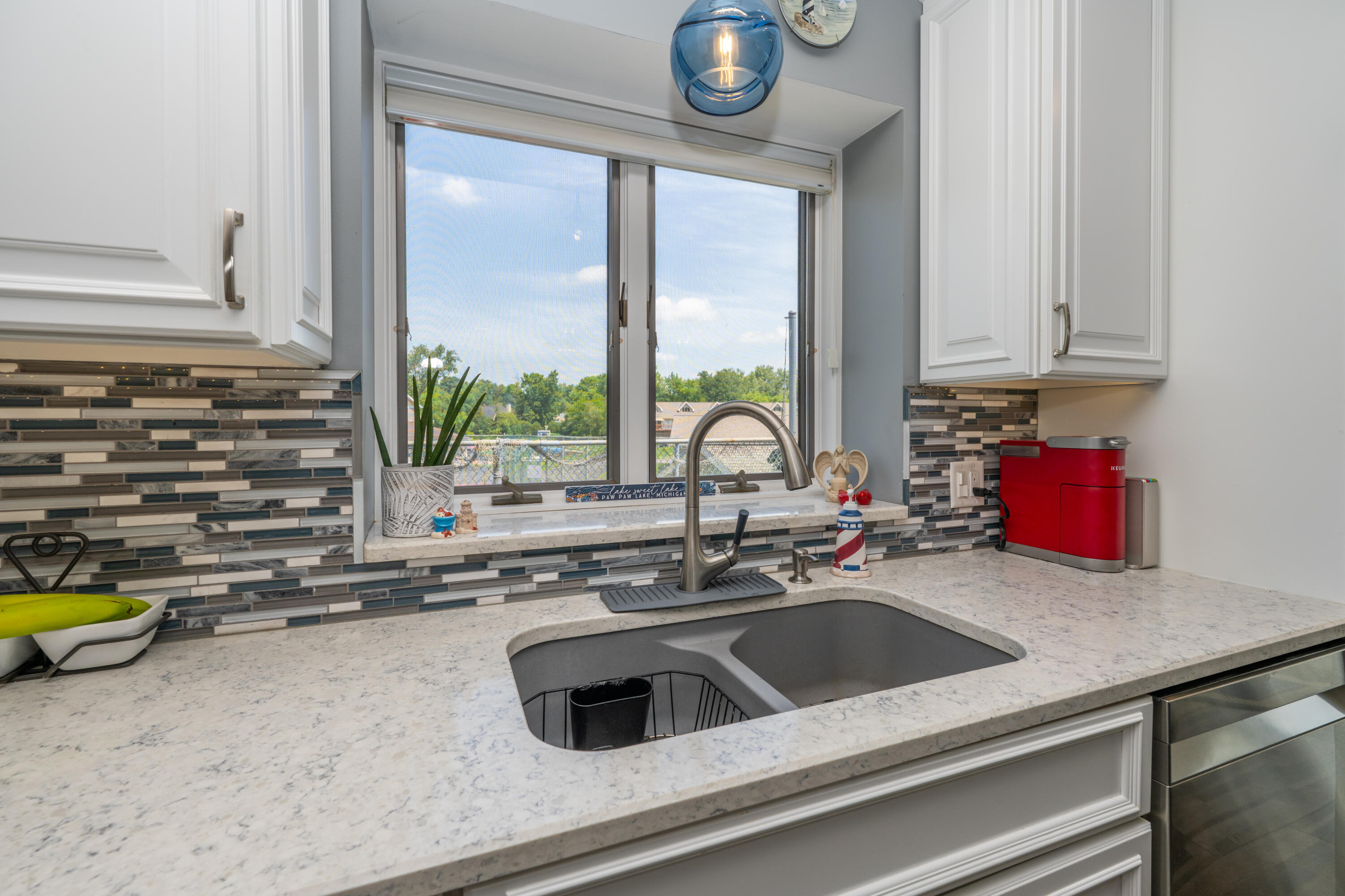 5791 Beech Street Coloma MI 49038