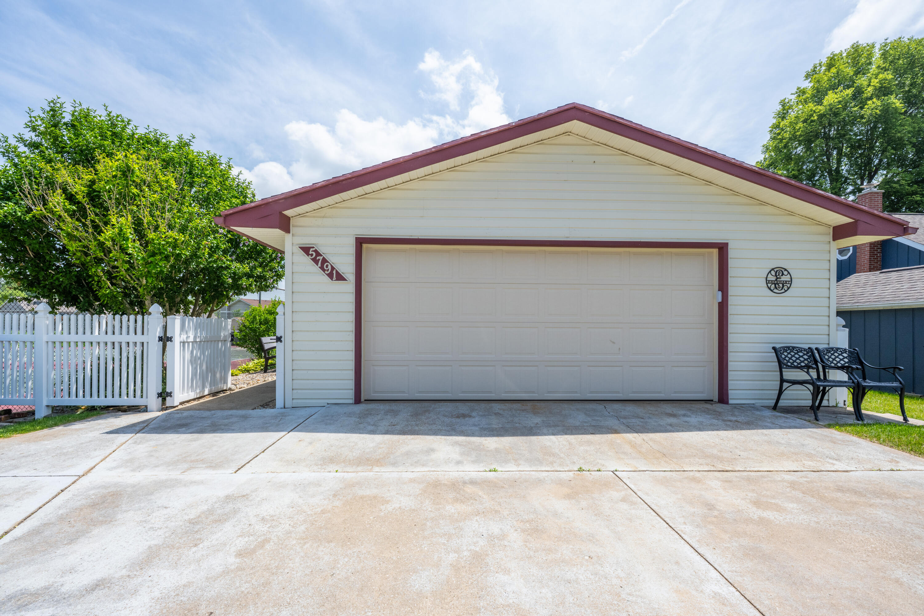 5791 Beech Street Coloma MI 49038