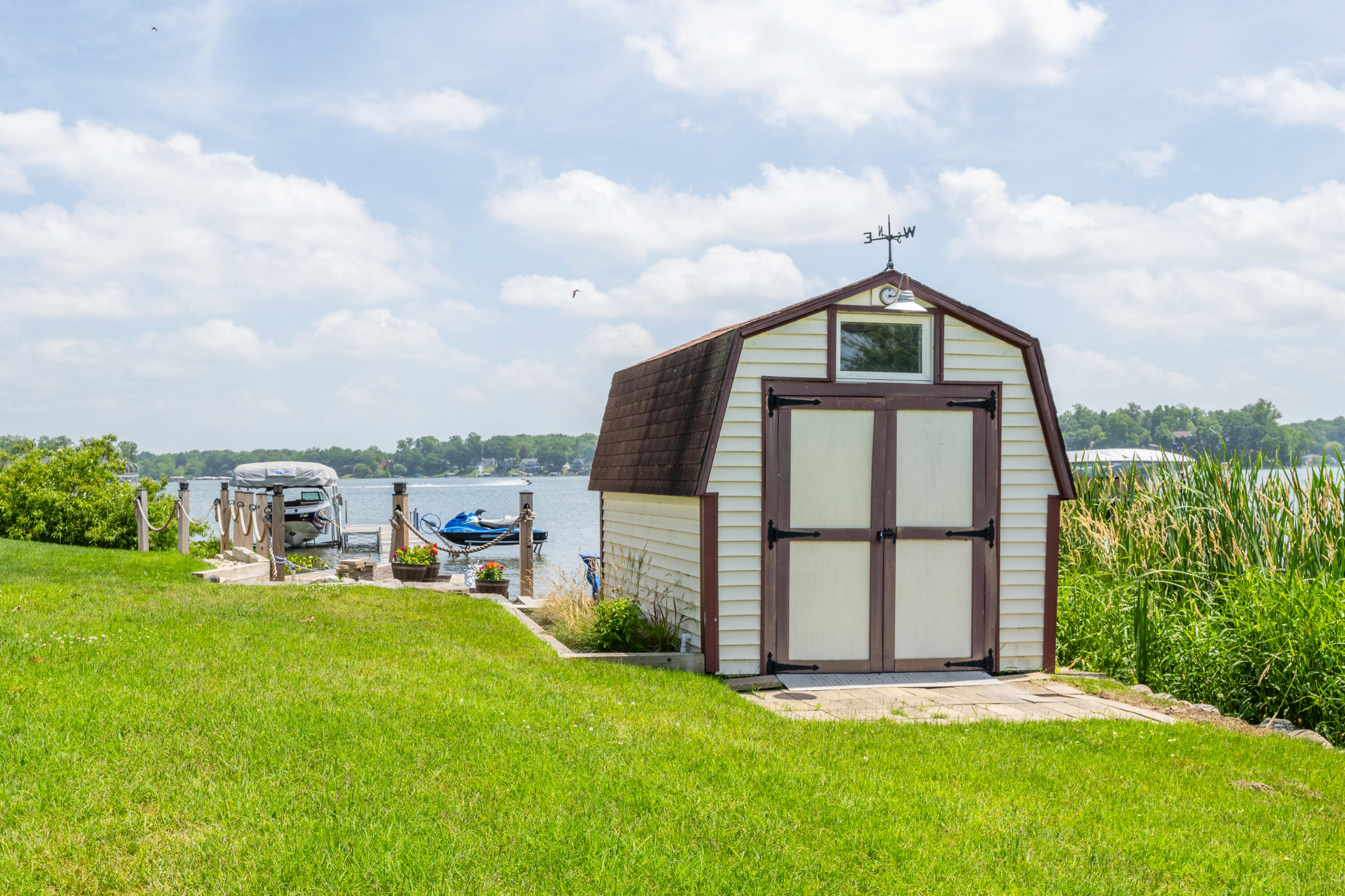 5791 Beech Street Coloma MI 49038