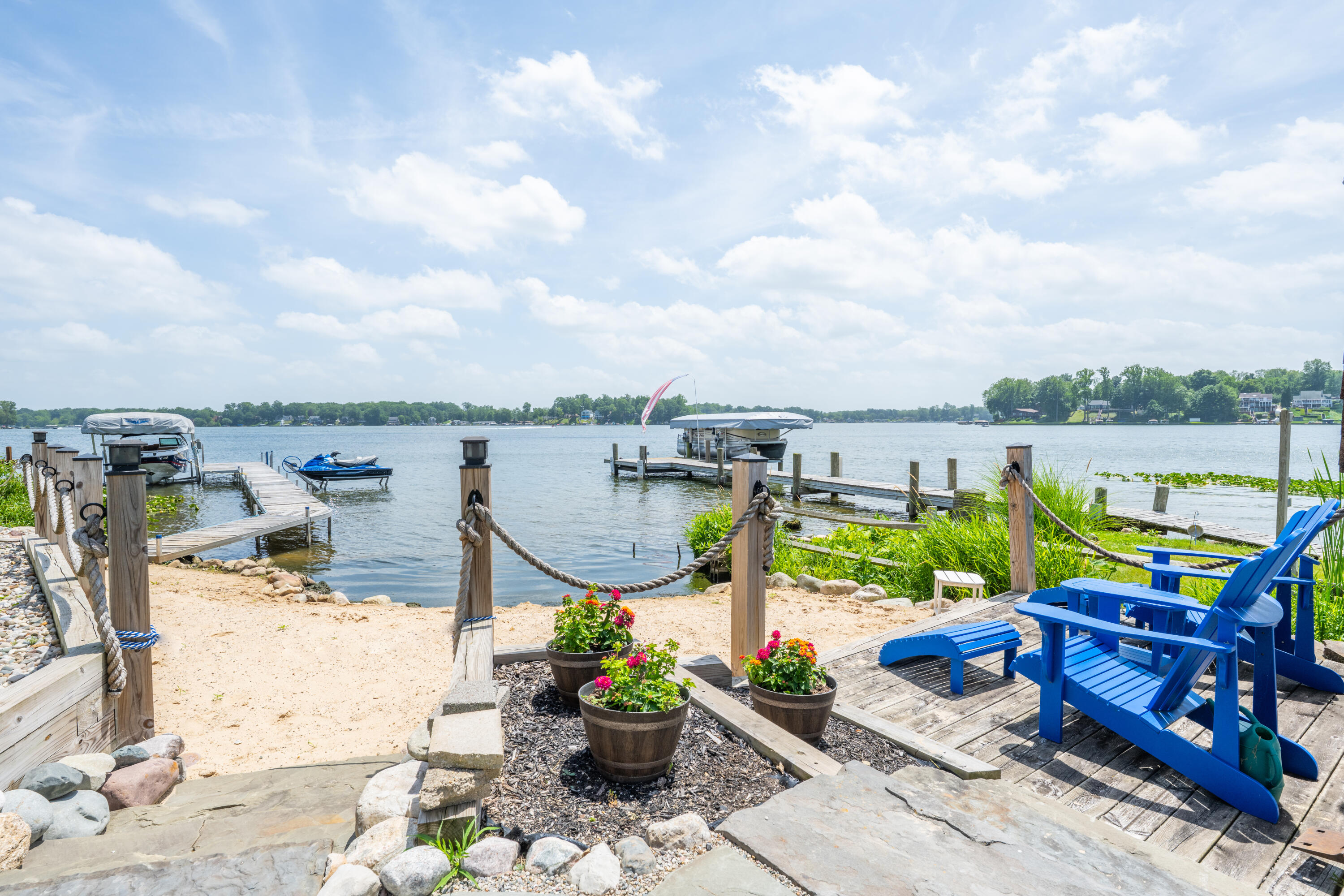 5791 Beech Street Coloma MI 49038