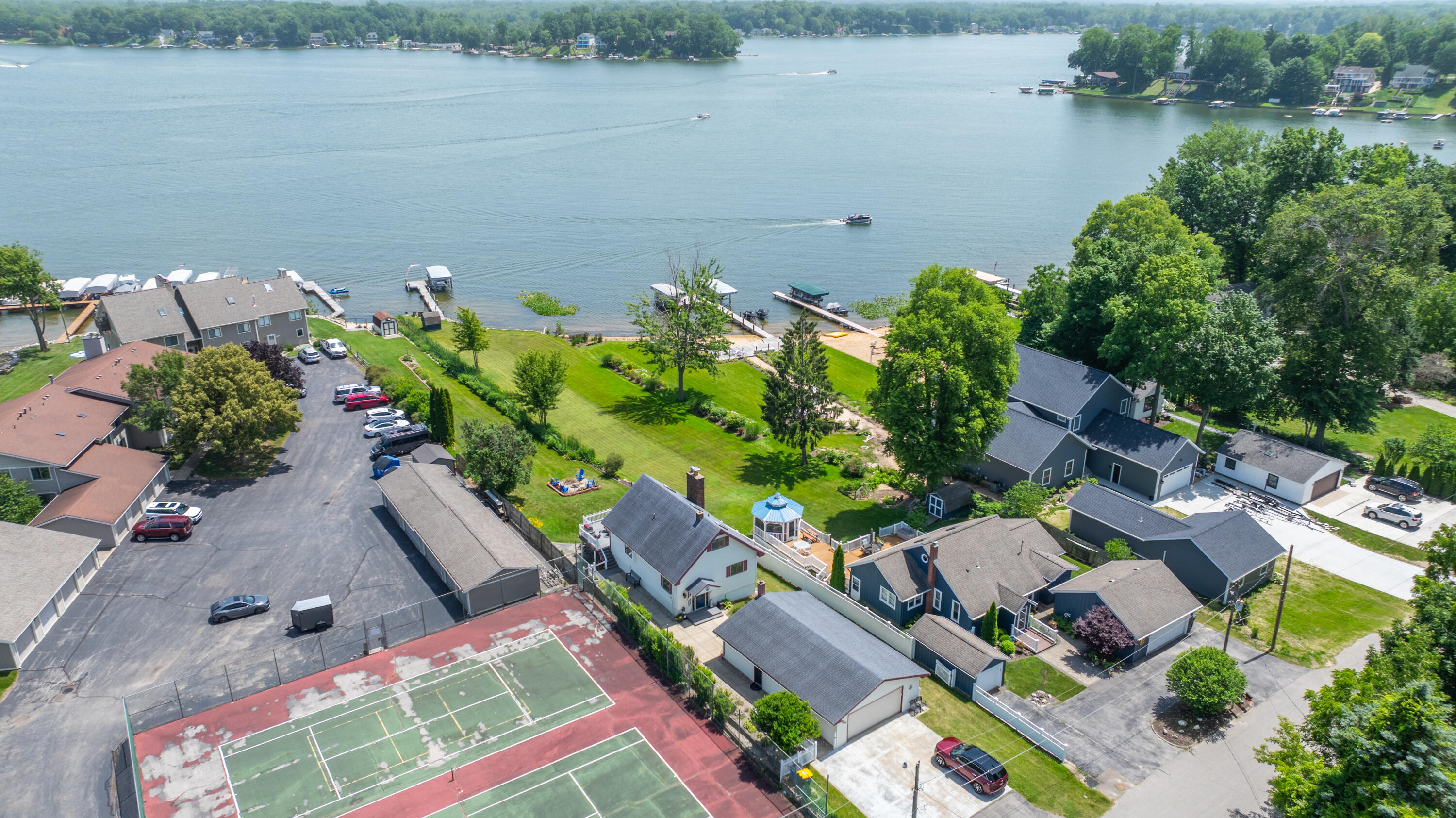 5791 Beech Street Coloma MI 49038