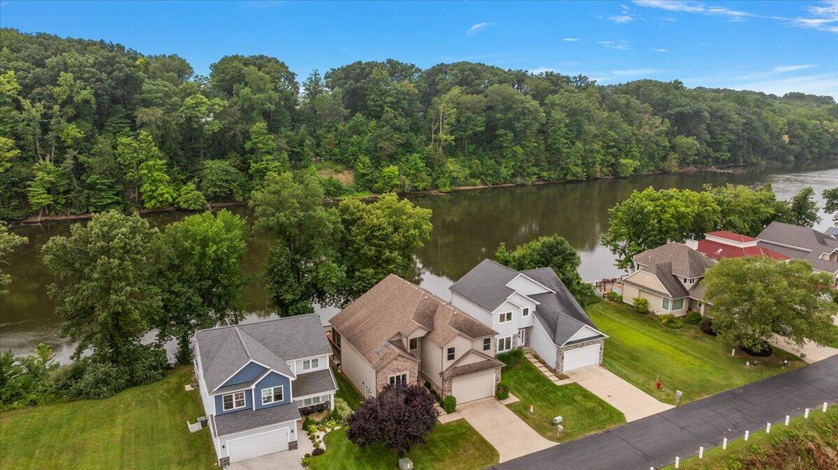 626 Swan River Drive Benton Harbor MI 49022