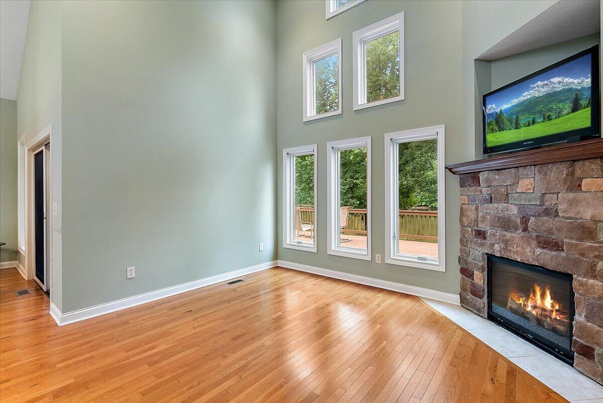 626 Swan River Drive Benton Harbor MI 49022
