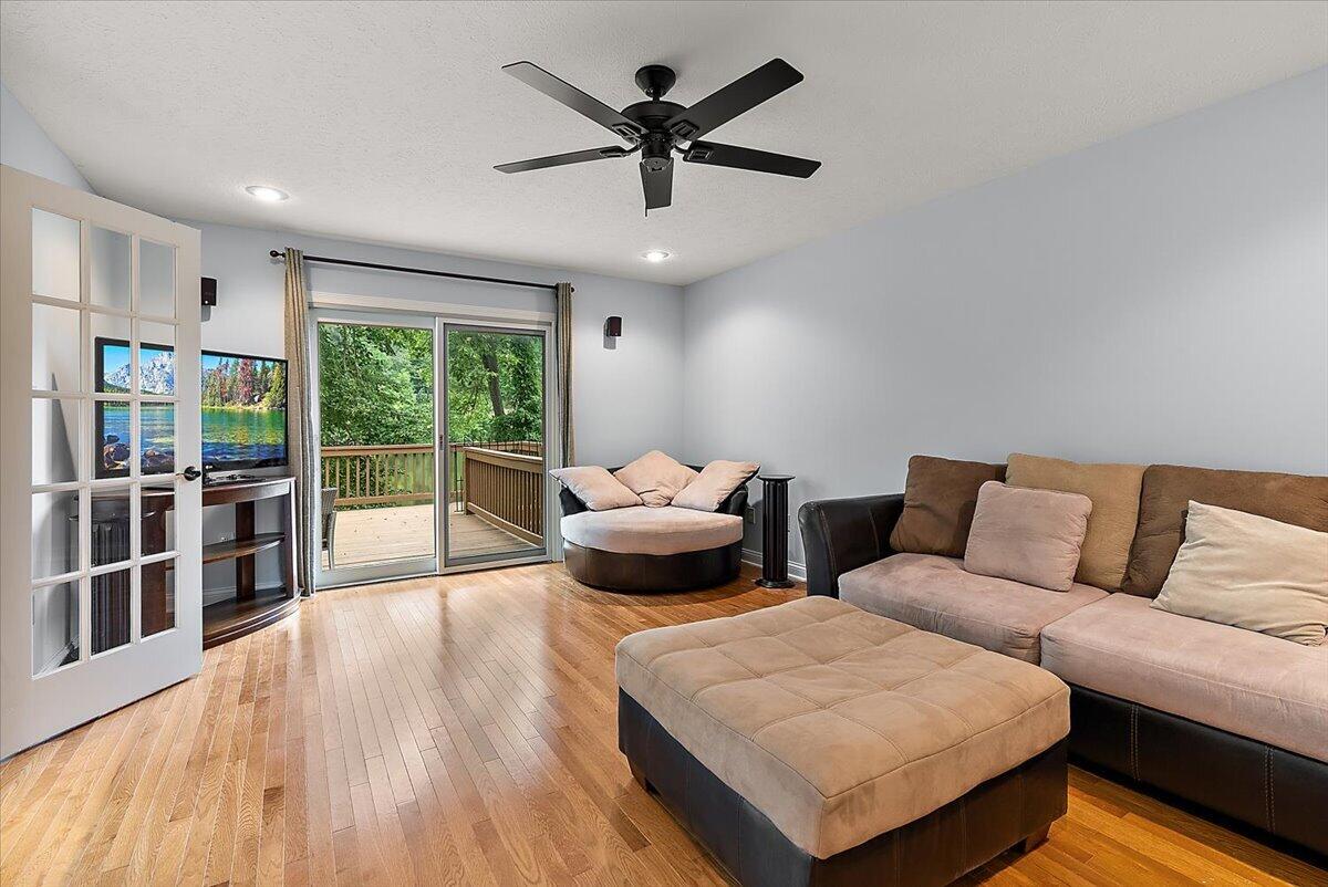626 Swan River Drive Benton Harbor MI 49022
