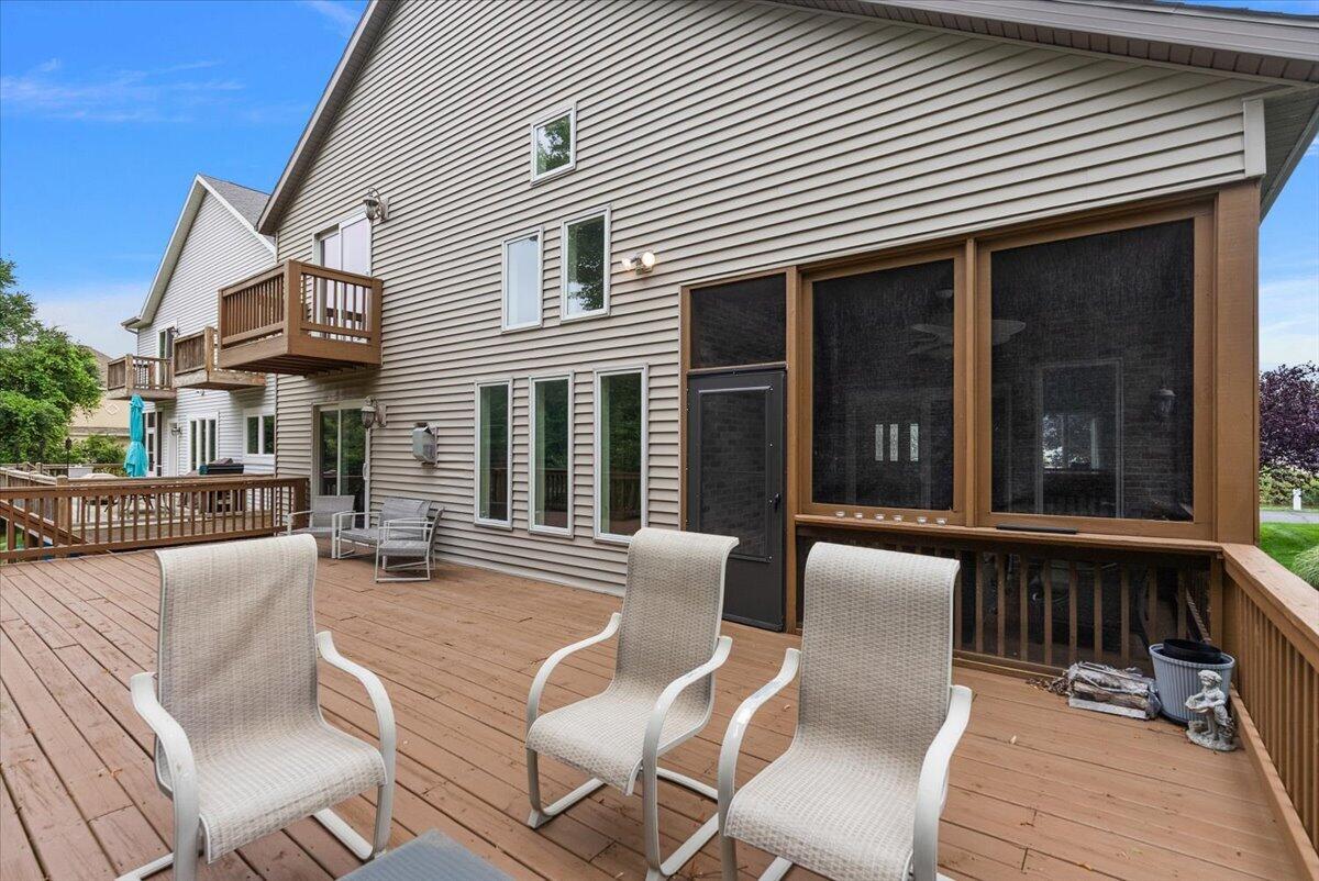 626 Swan River Drive Benton Harbor MI 49022