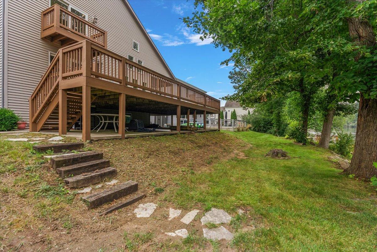 626 Swan River Drive Benton Harbor MI 49022