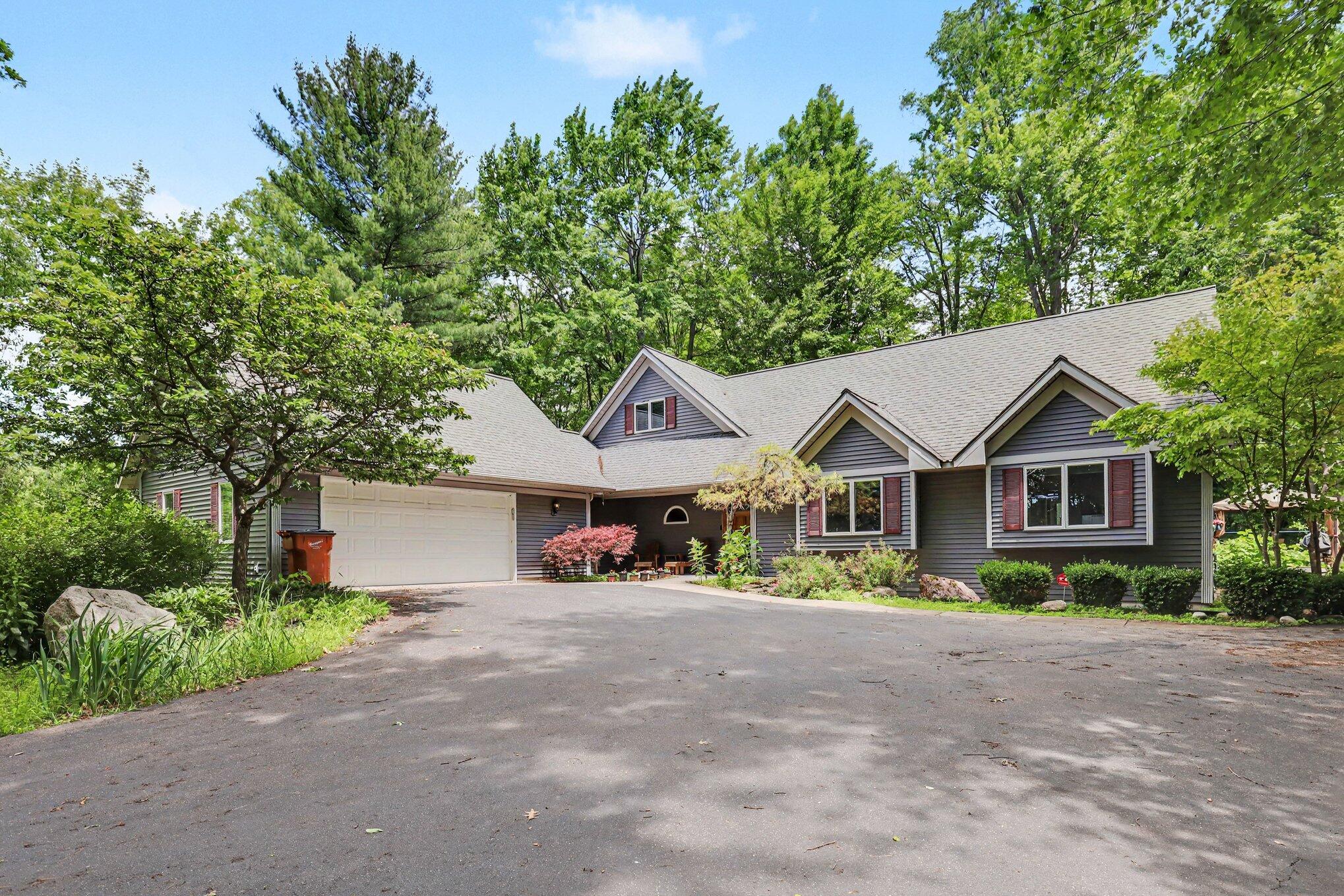 10735 Brown Lake Drive NE Rockford MI 49341