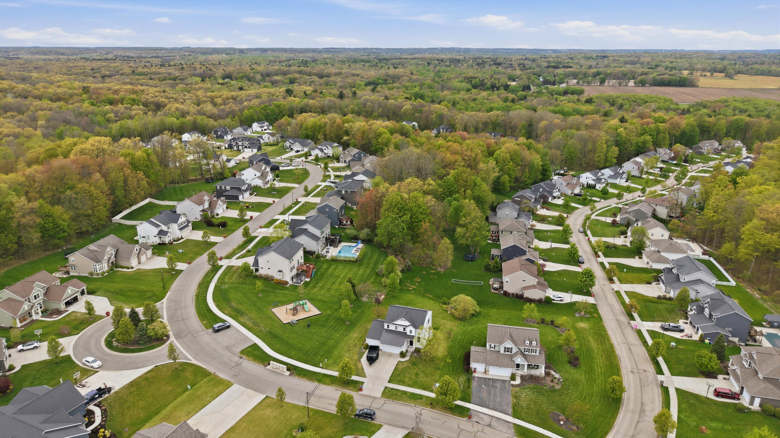 2798 W Morgan Trail NE Rockford MI 49341