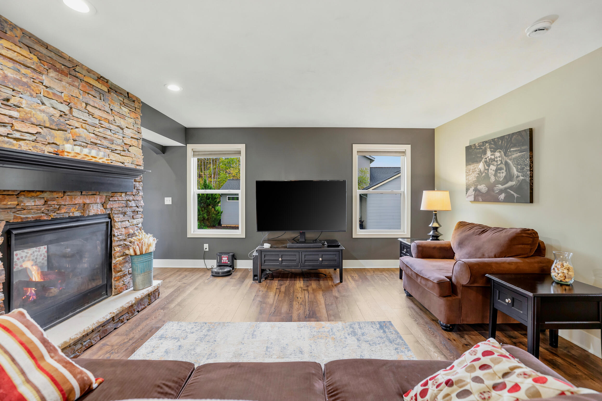 2798 W Morgan Trail NE Rockford MI 49341