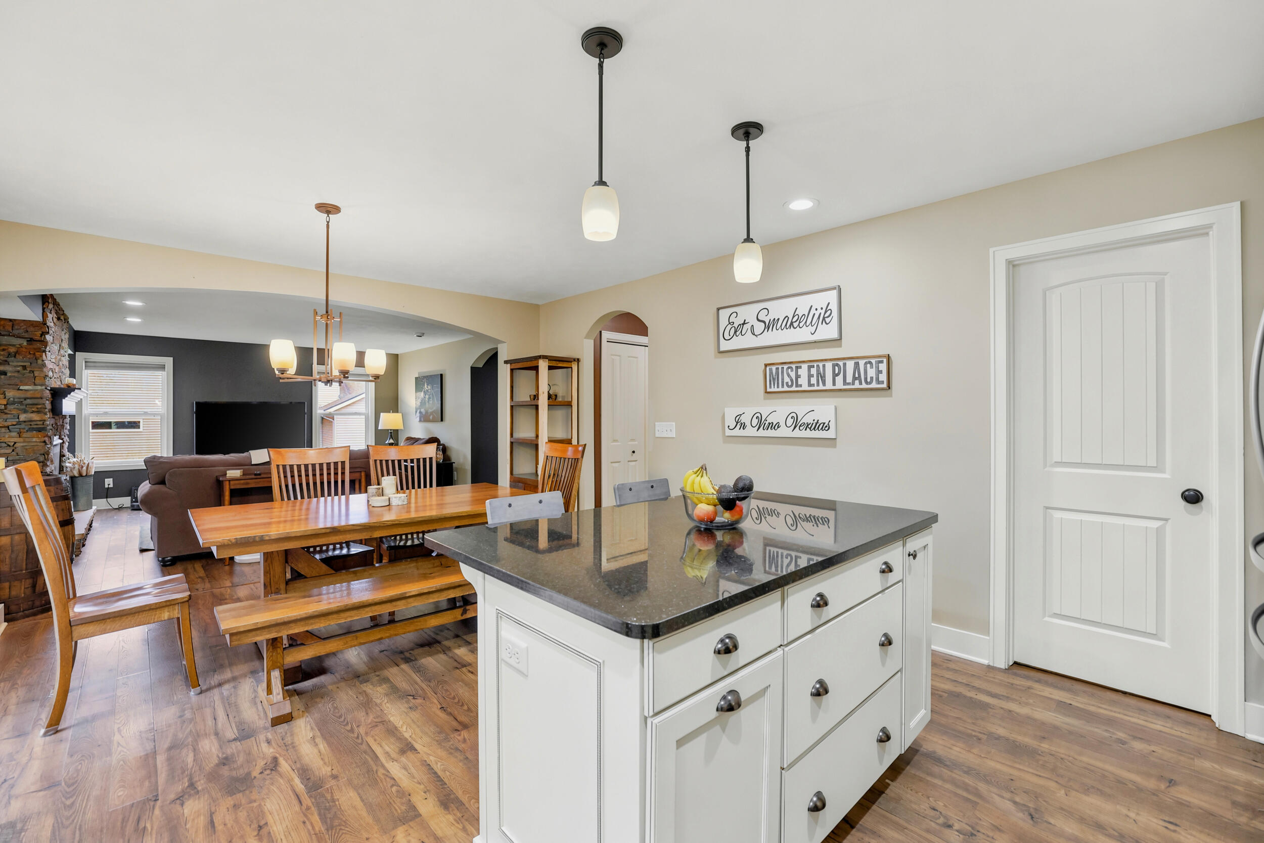 2798 W Morgan Trail NE Rockford MI 49341