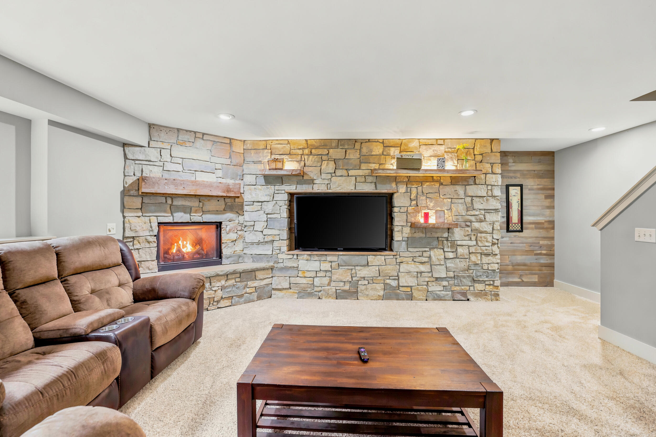 2798 W Morgan Trail NE Rockford MI 49341