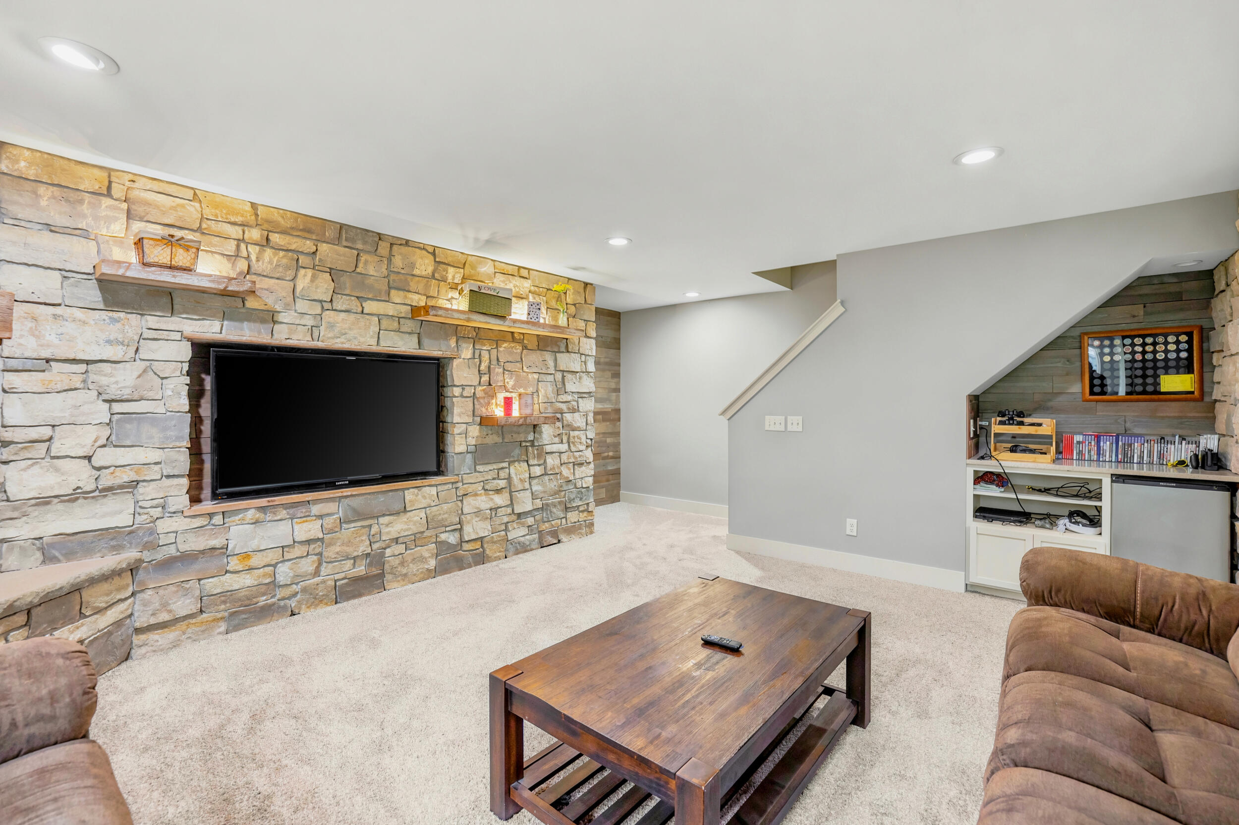 2798 W Morgan Trail NE Rockford MI 49341